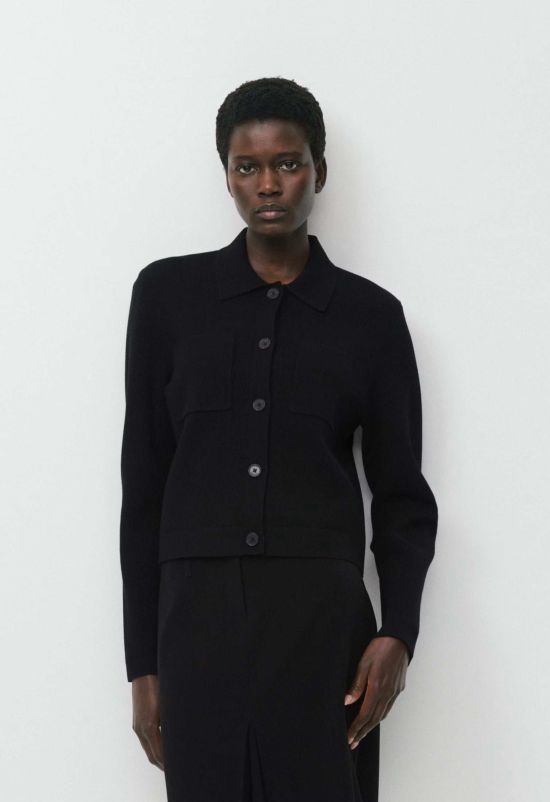 Society Cardigan - Wonder Yarn - BLACK