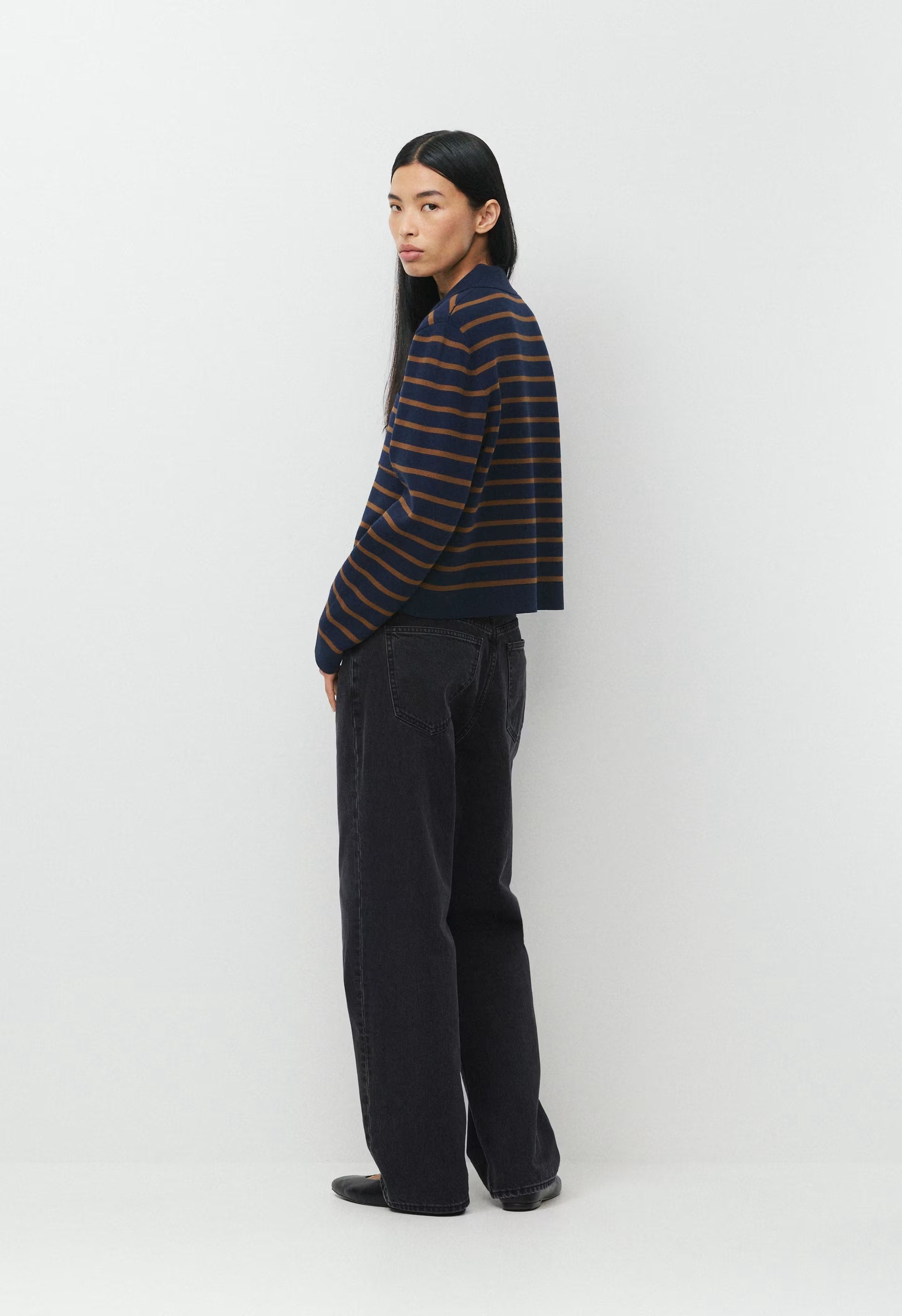 Society Cardigan - Wonder Yarn - ADMRL NVY/ CHLTR BRWN