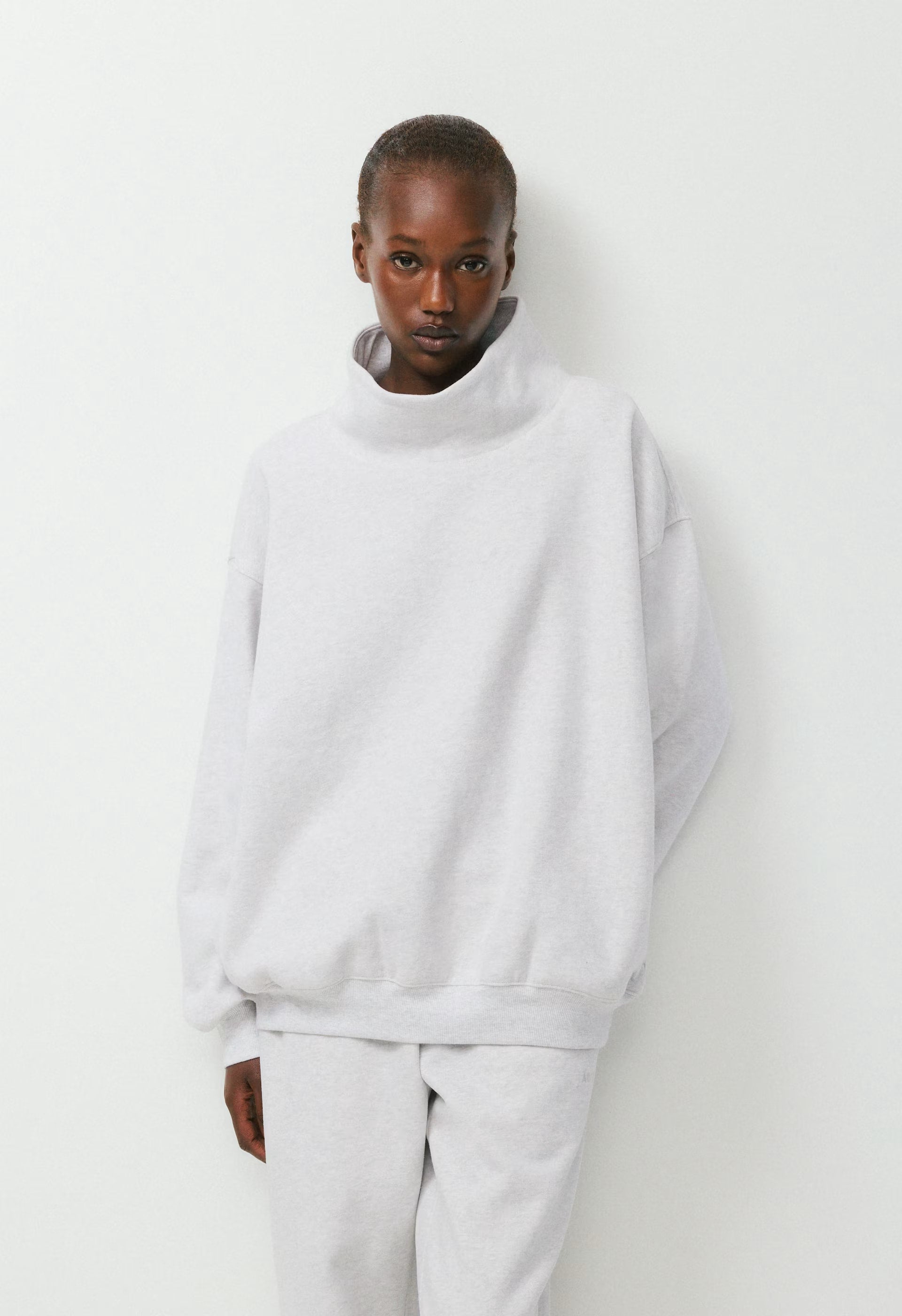 Cozy Sweatfleece Mega Funnel Neck - HEATHER CLOUD WHITE