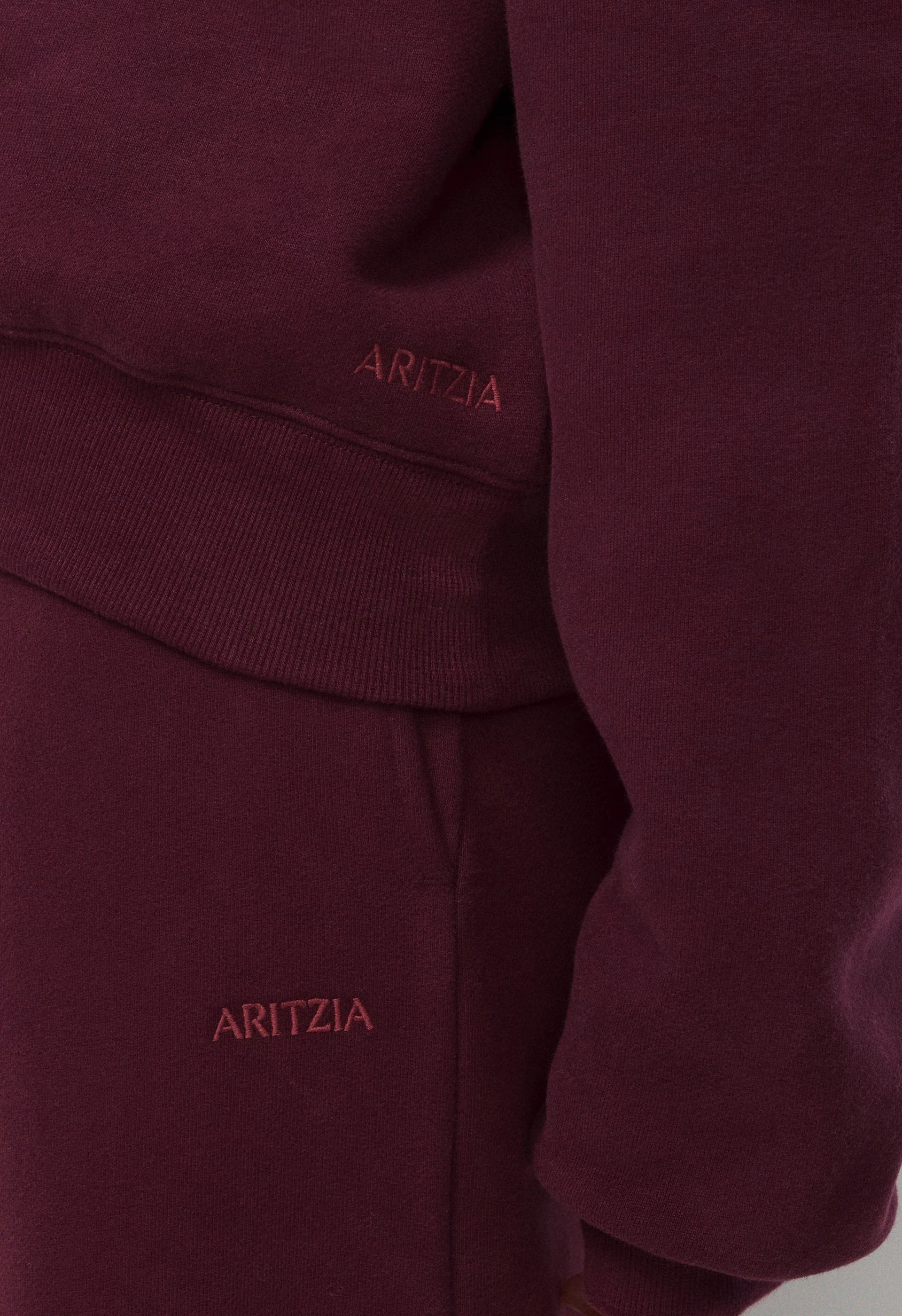 Cozy Sweatfleece BF Off-Shoulder Sweatshirt - GALA PLUM