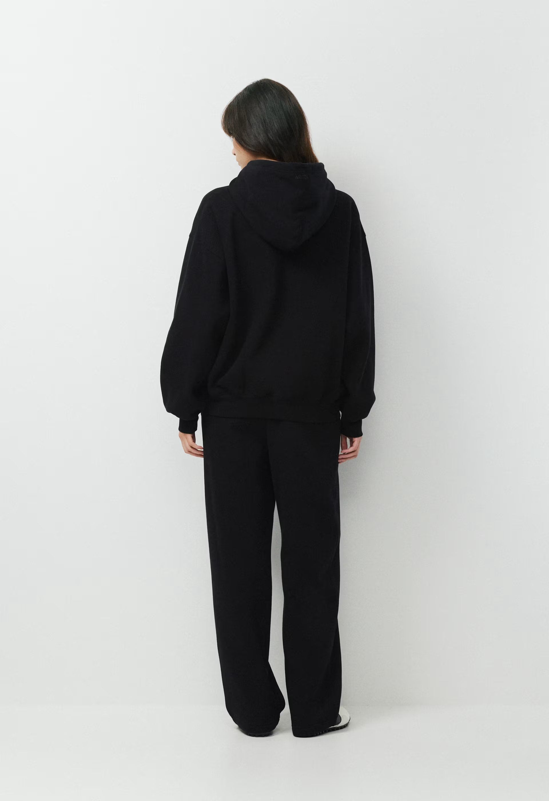 Cozy Sweatfleece Mega Hoodie - BLACK