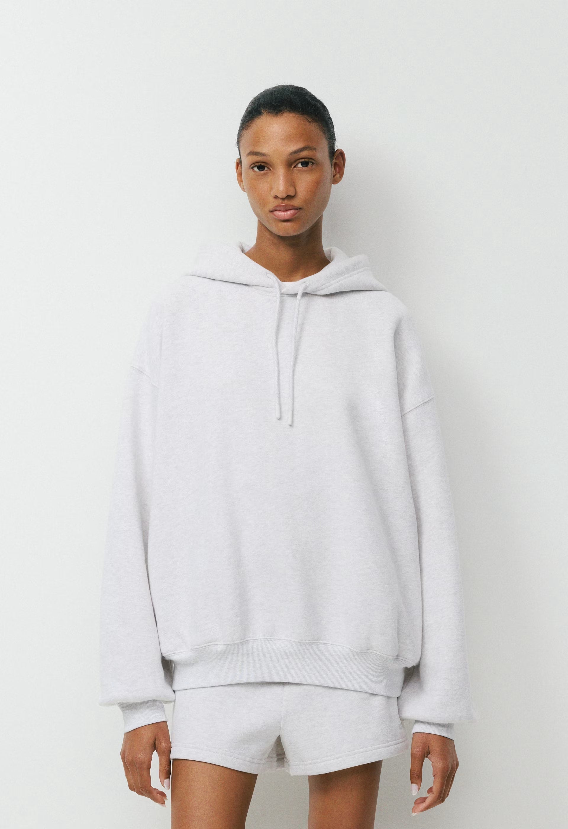 Cozy Sweatfleece Mega Hoodie - HEATHER CLOUD WHITE