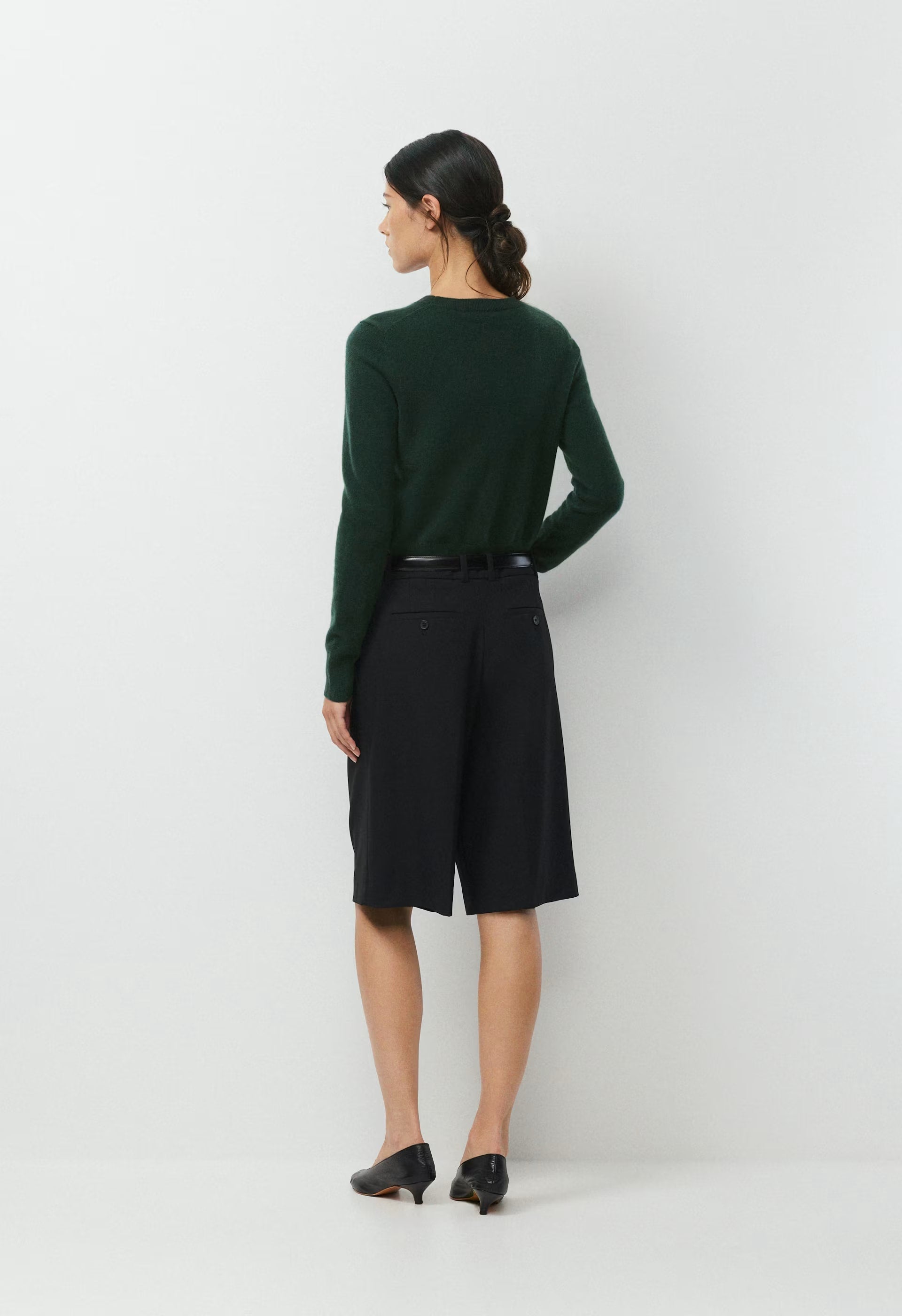 Bare Cashmere Showcase Sweater - FIGTREE GREEN