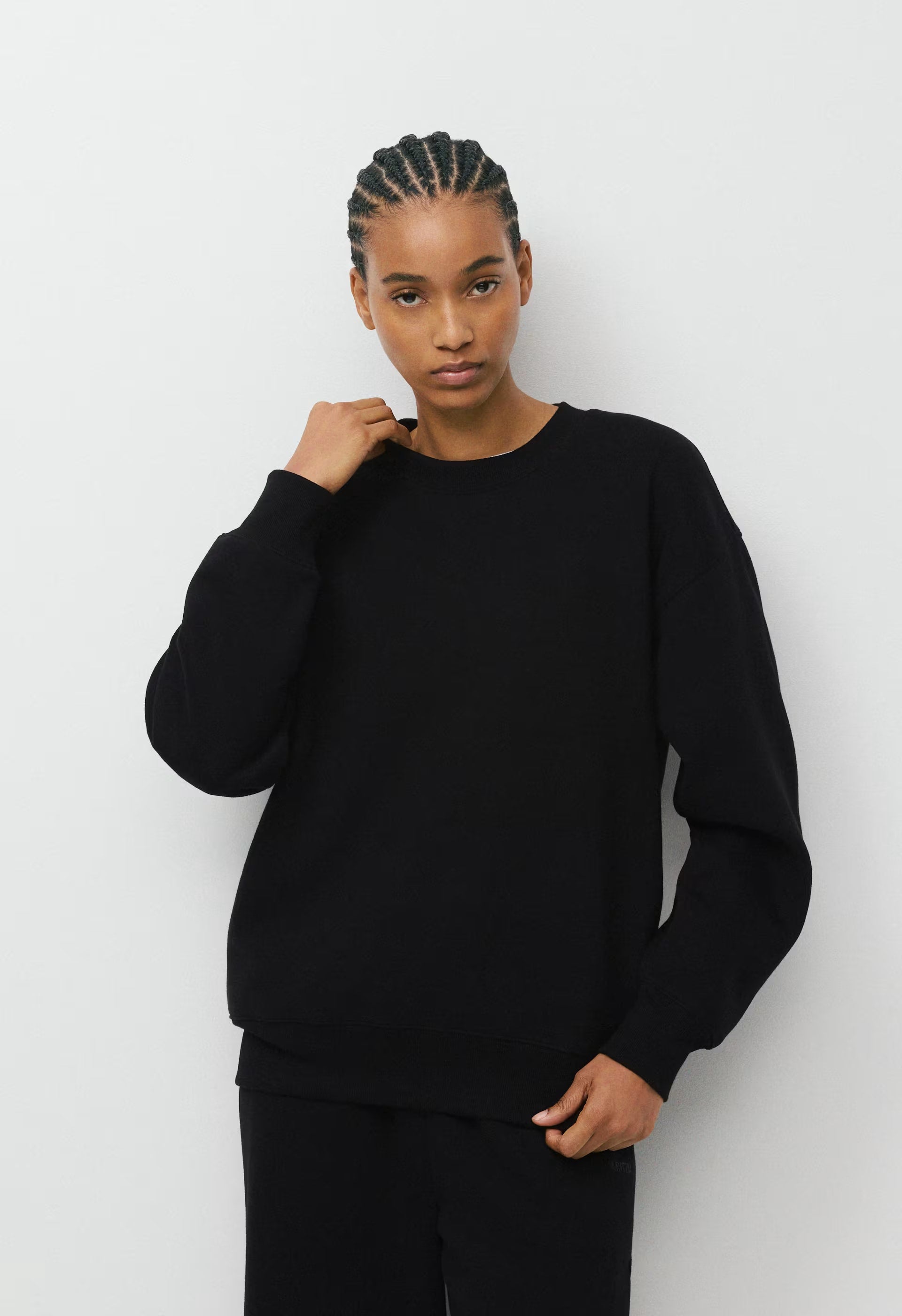 Cozy Sweatfleece Boyfriend Crew Sweatshirt - BLACK