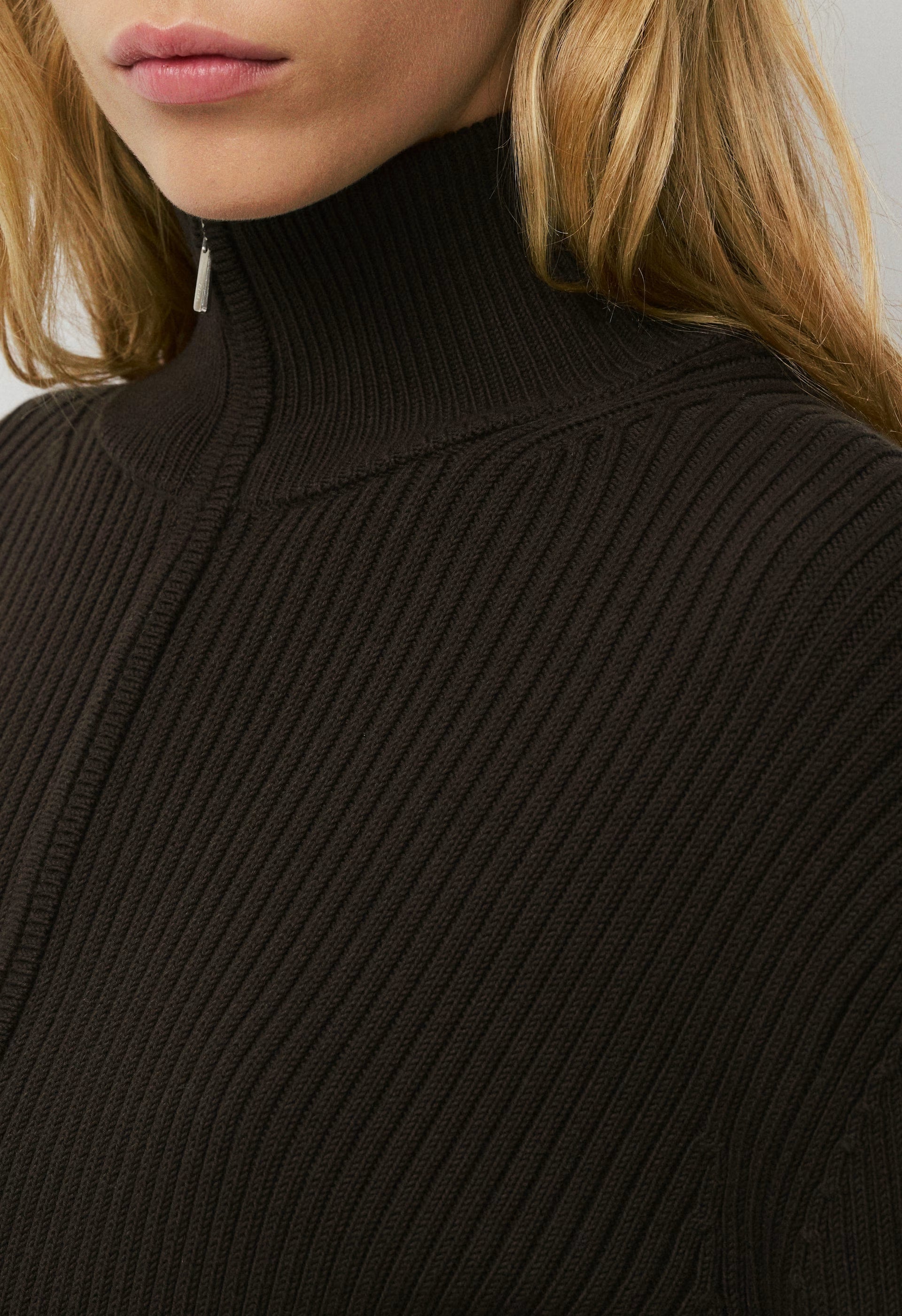 Riata Zip-Up - CACAO NIB BROWN