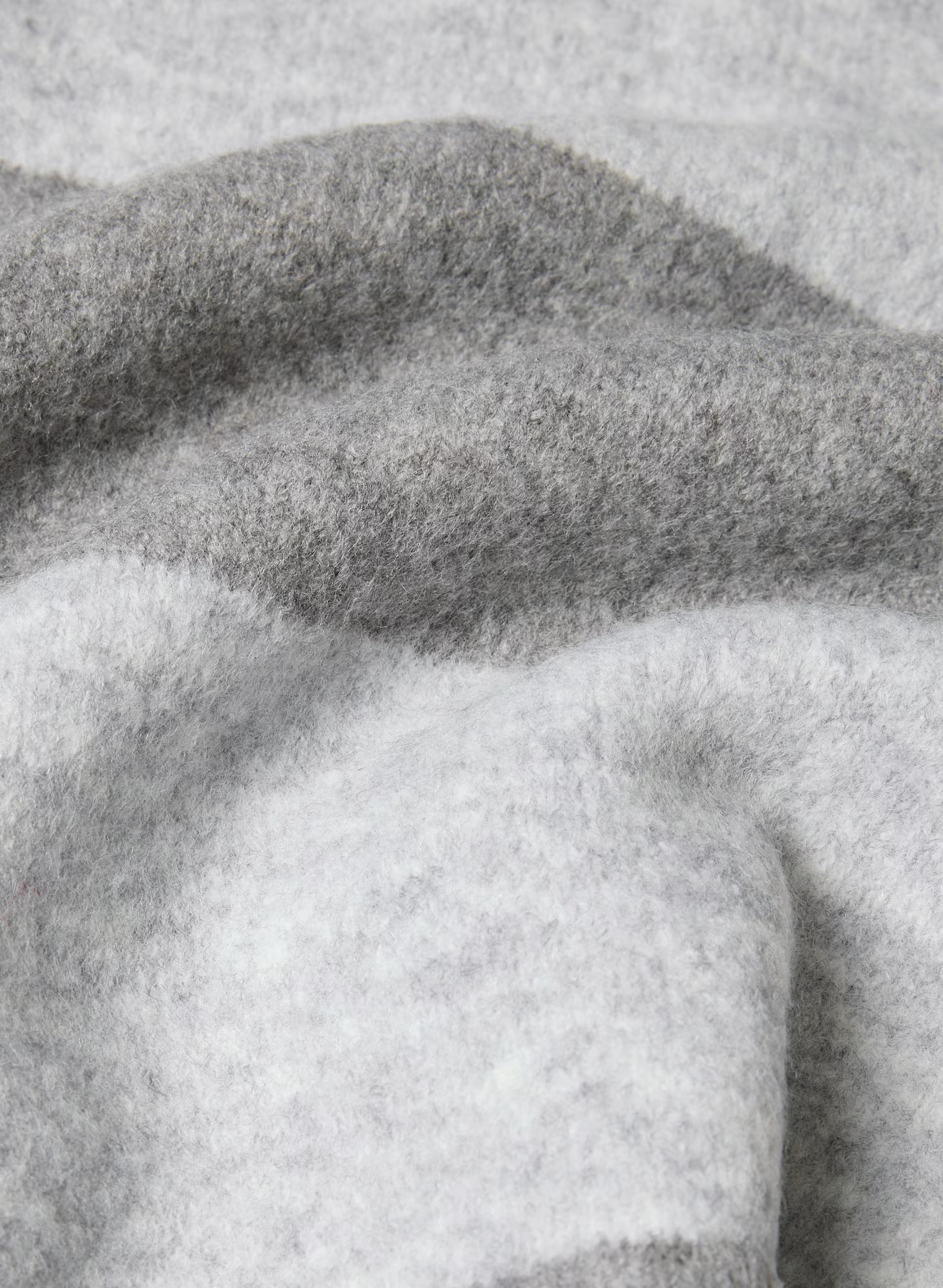 Outpost Sweater - HTHR CHRM/ HTHR DK GRY