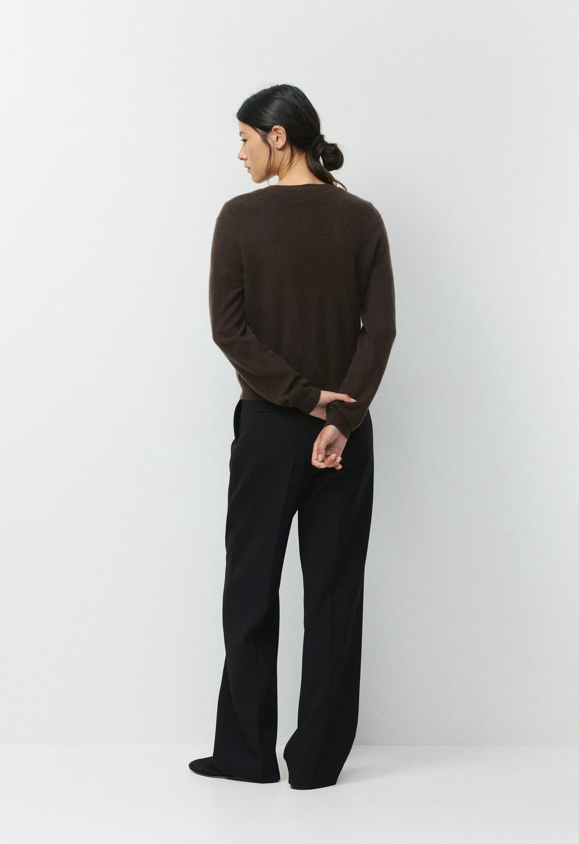 Bare Cashmere Noteworthy Cardigan - CACAO NIB BROWN