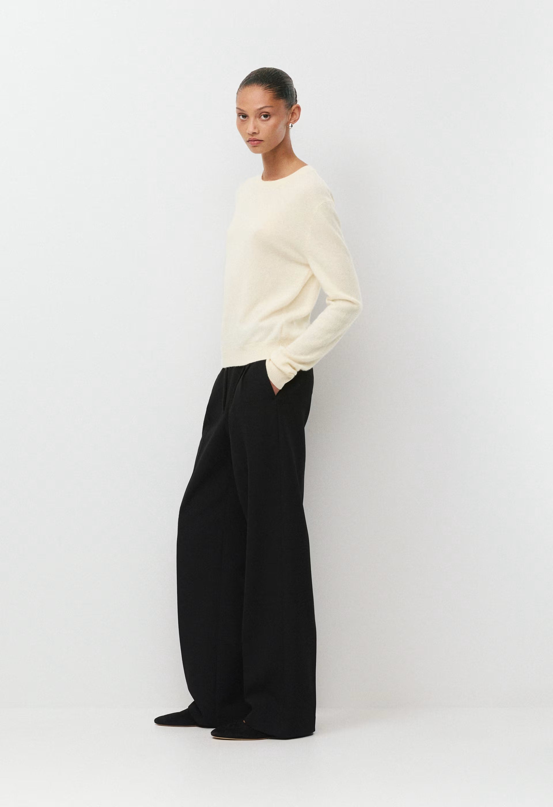 Bare Cashmere Bloor Sweater - SEASIDE CREAM