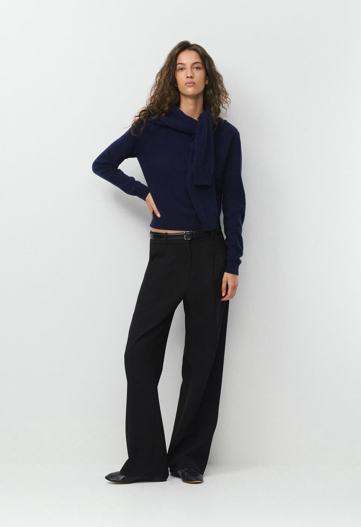 Bare Cashmere Bloor Sweater - ADMIRAL NAVY