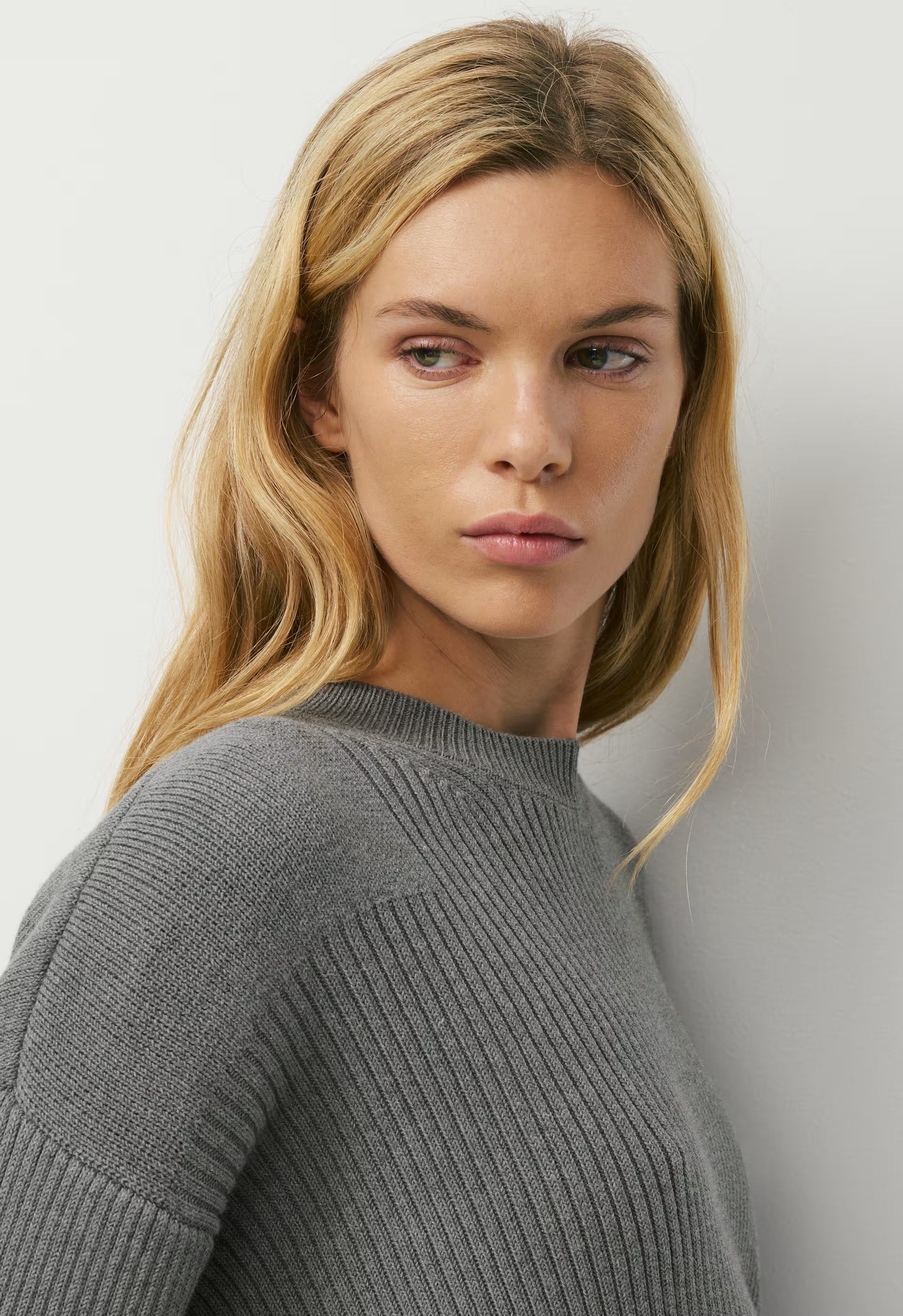 Midwest Sweater - HEATHER DARK GREY