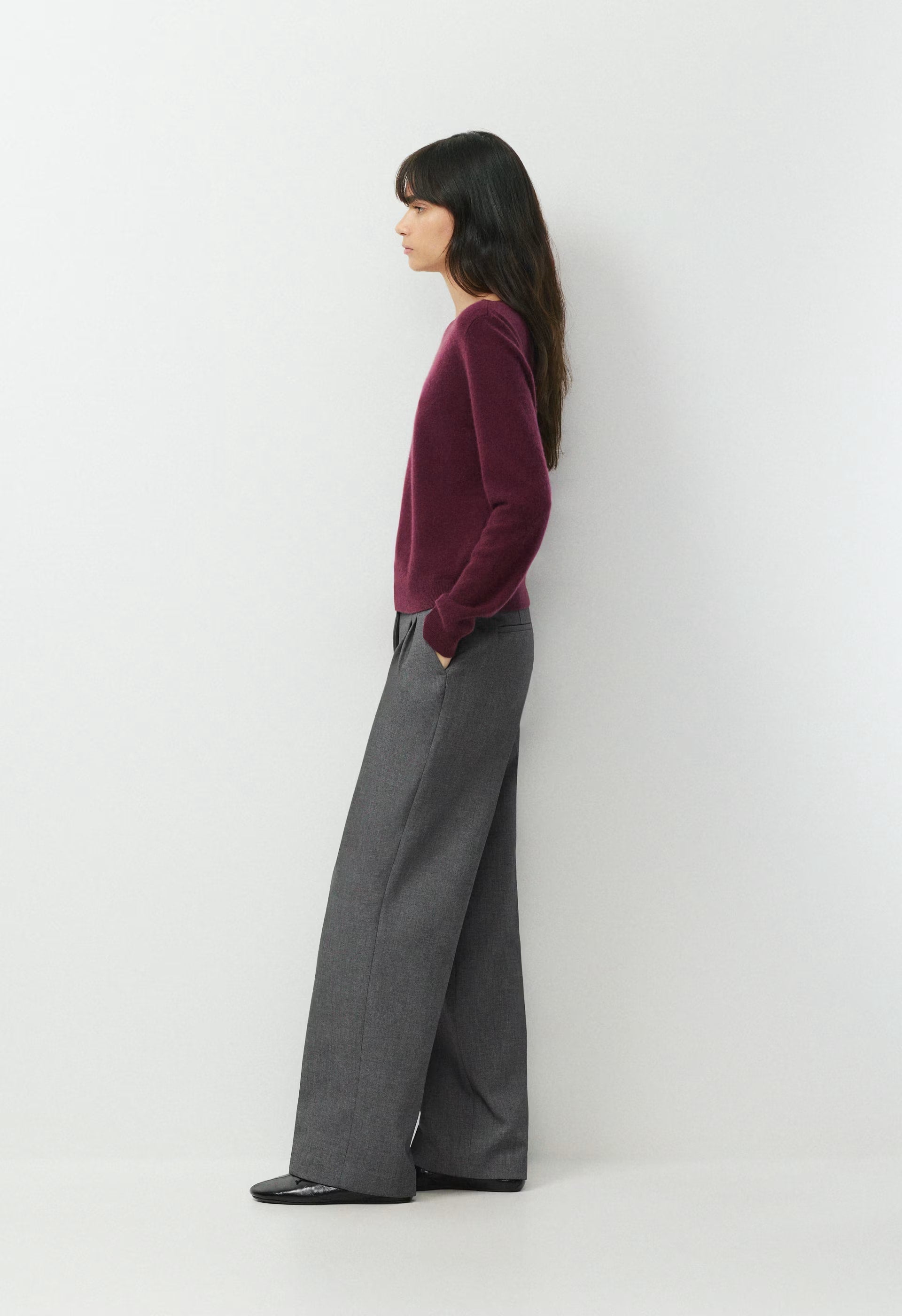 Bare Cashmere Magnific Sweater - GALA PLUM