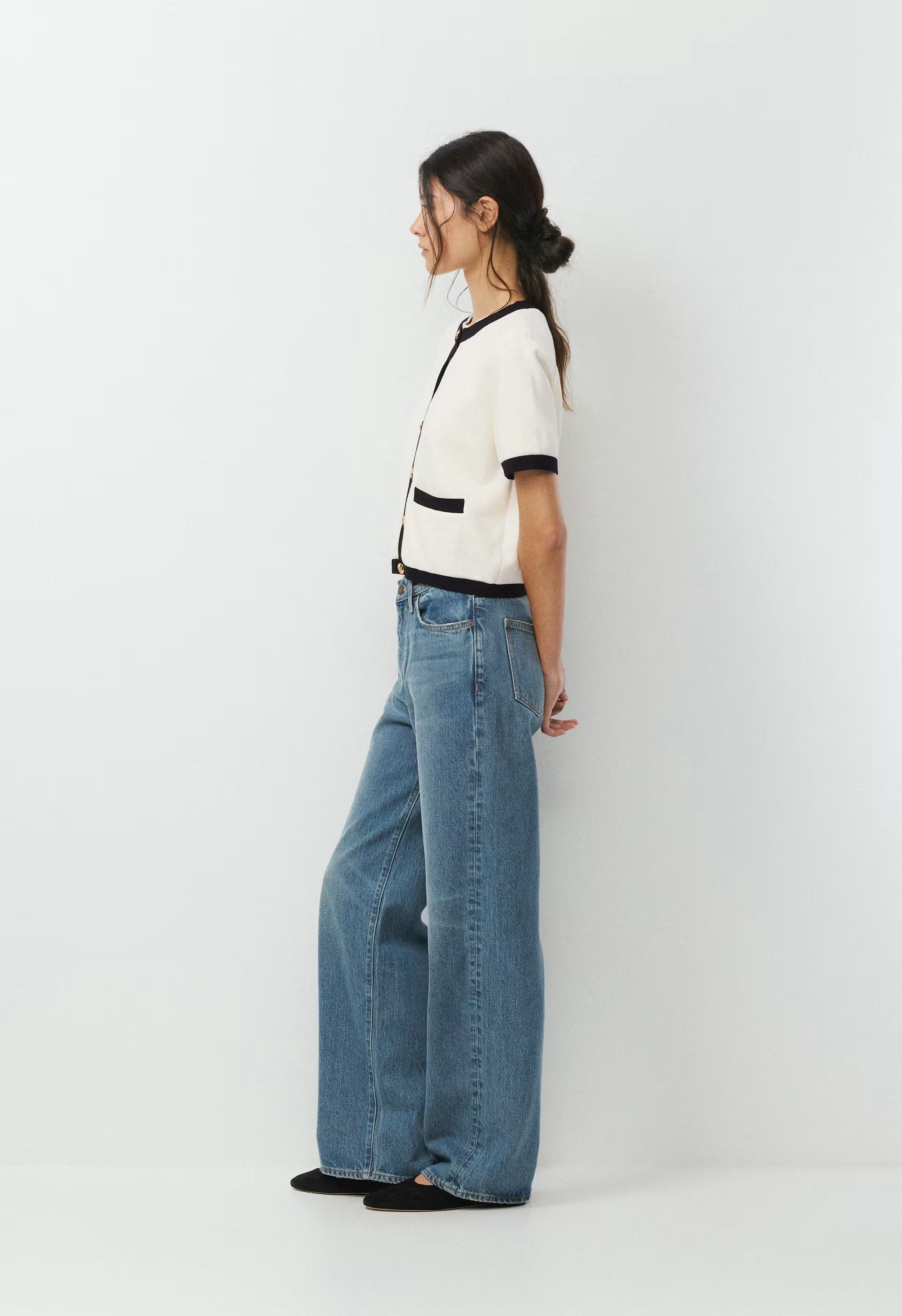 Approach Shortsleeve Cardigan - Wonder Yarn - LIGHT BIRCH/BLACK