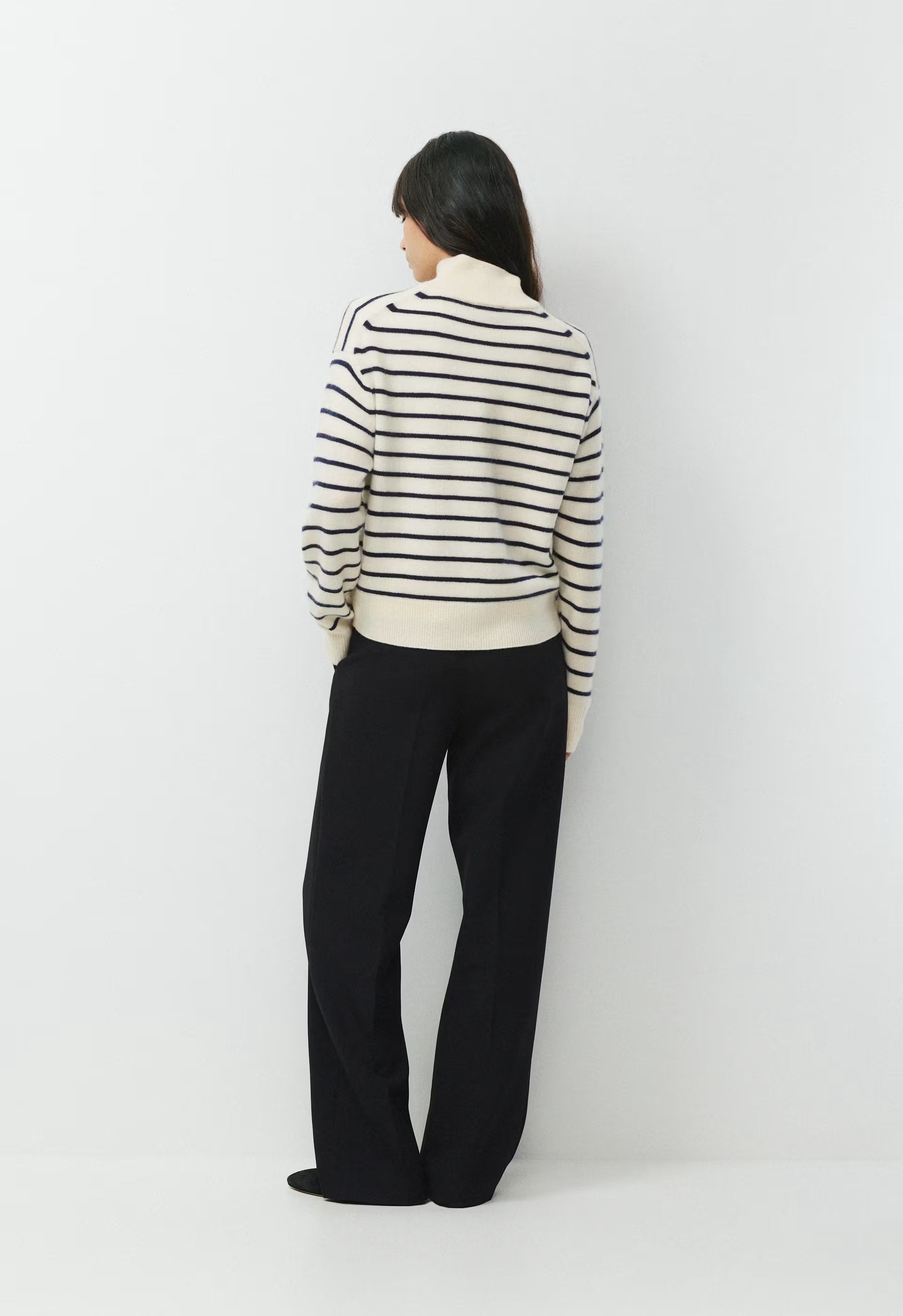 Essential Cashmere Metaphor Sweater - LGHT BRCH/ADML NVY