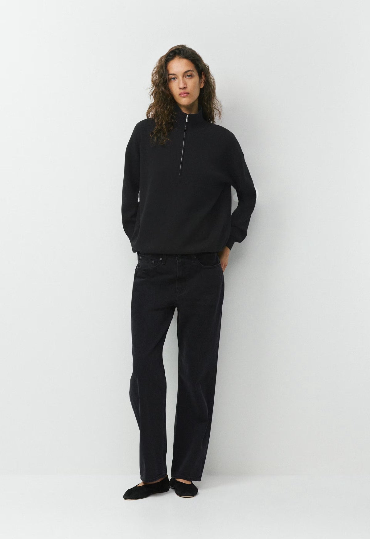 Appoint Sweater - Wonder Yarn - BLACK