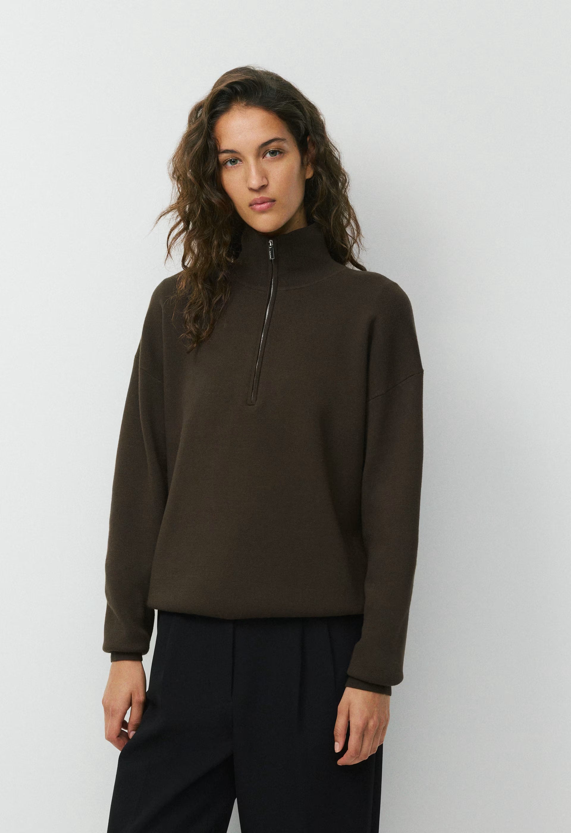 Appoint Sweater - Wonder Yarn - CACAO NIB BROWN