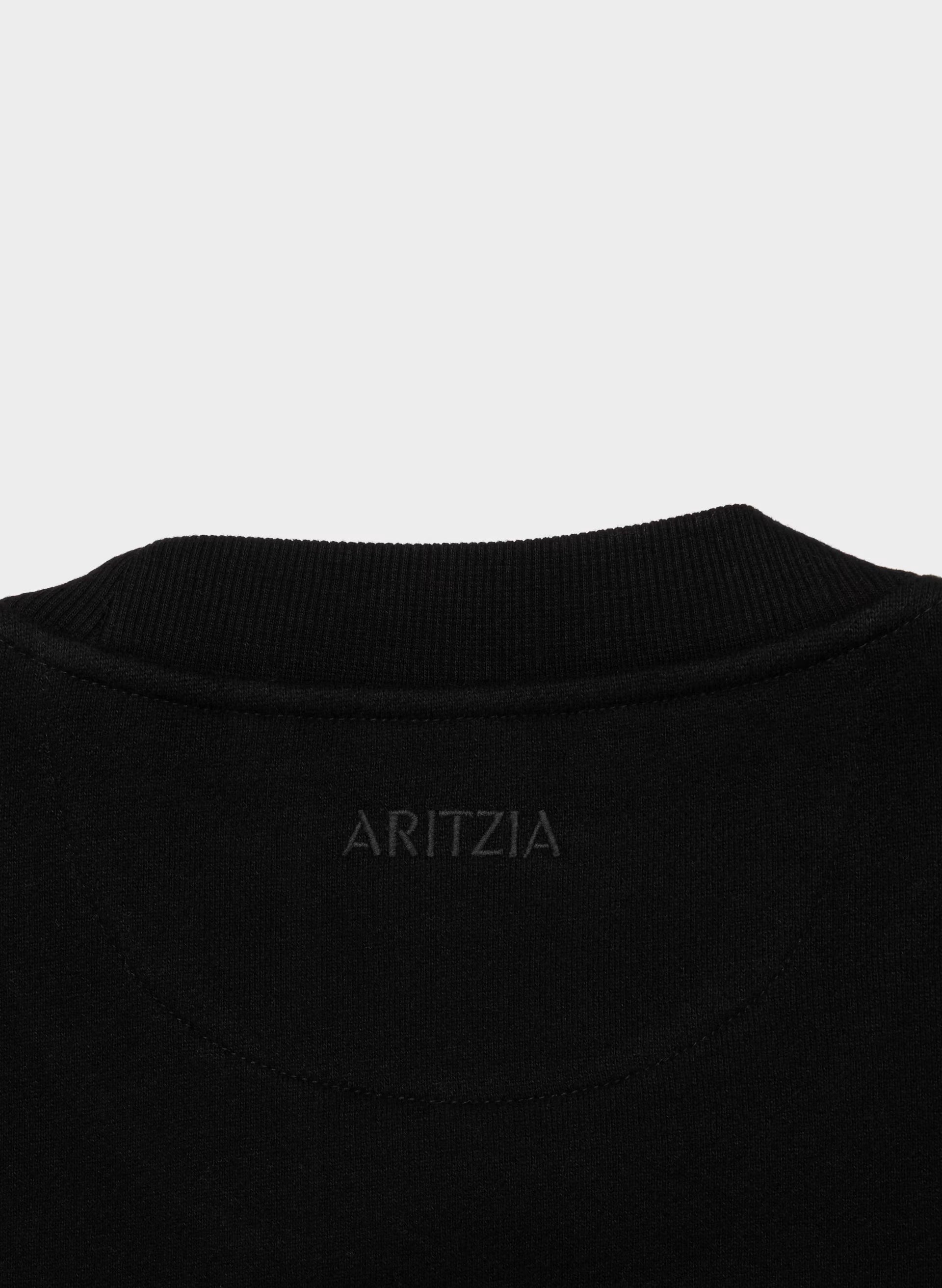 Cozy Sweatfleece Boyfriend Boxy Sweatshirt - BLACK