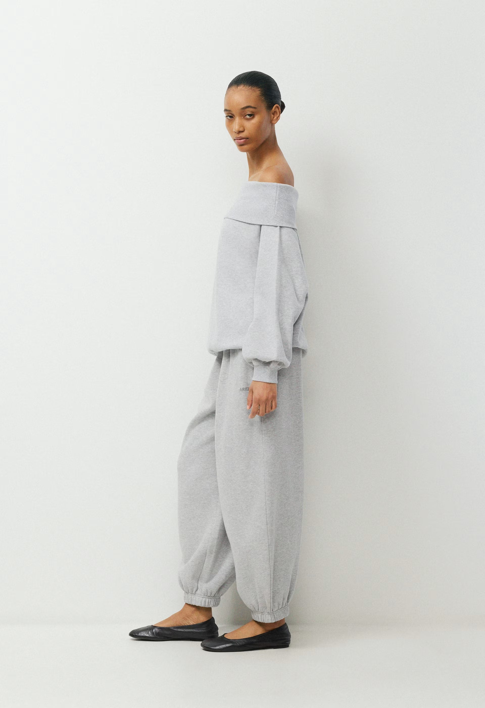Cozy Sweatfleece Mega Off-Shoulder Sweatshirt - HEATHER CHROME
