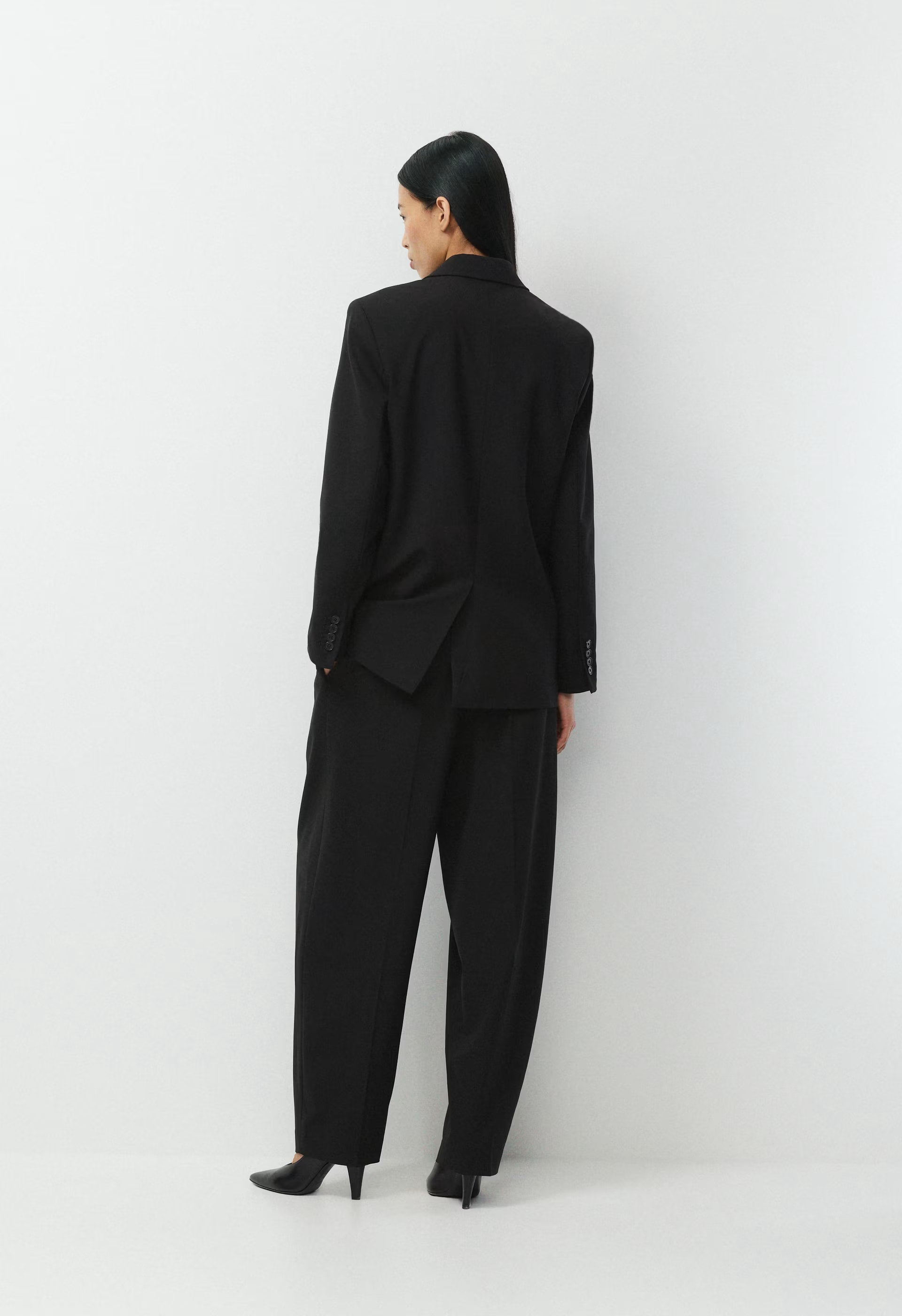 Advance Wool Blazer - BLACK