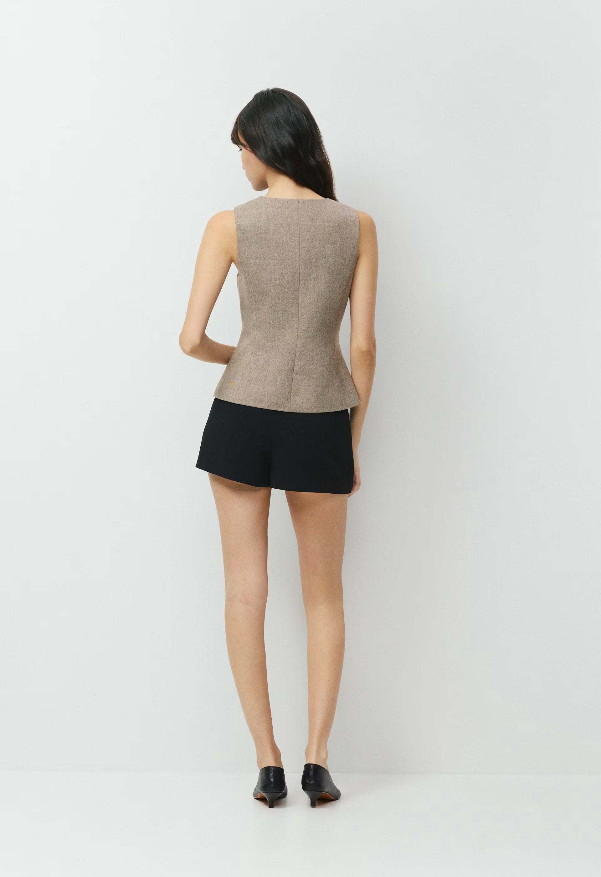 Regal Vest - NOMAD TAUPE/BLACK