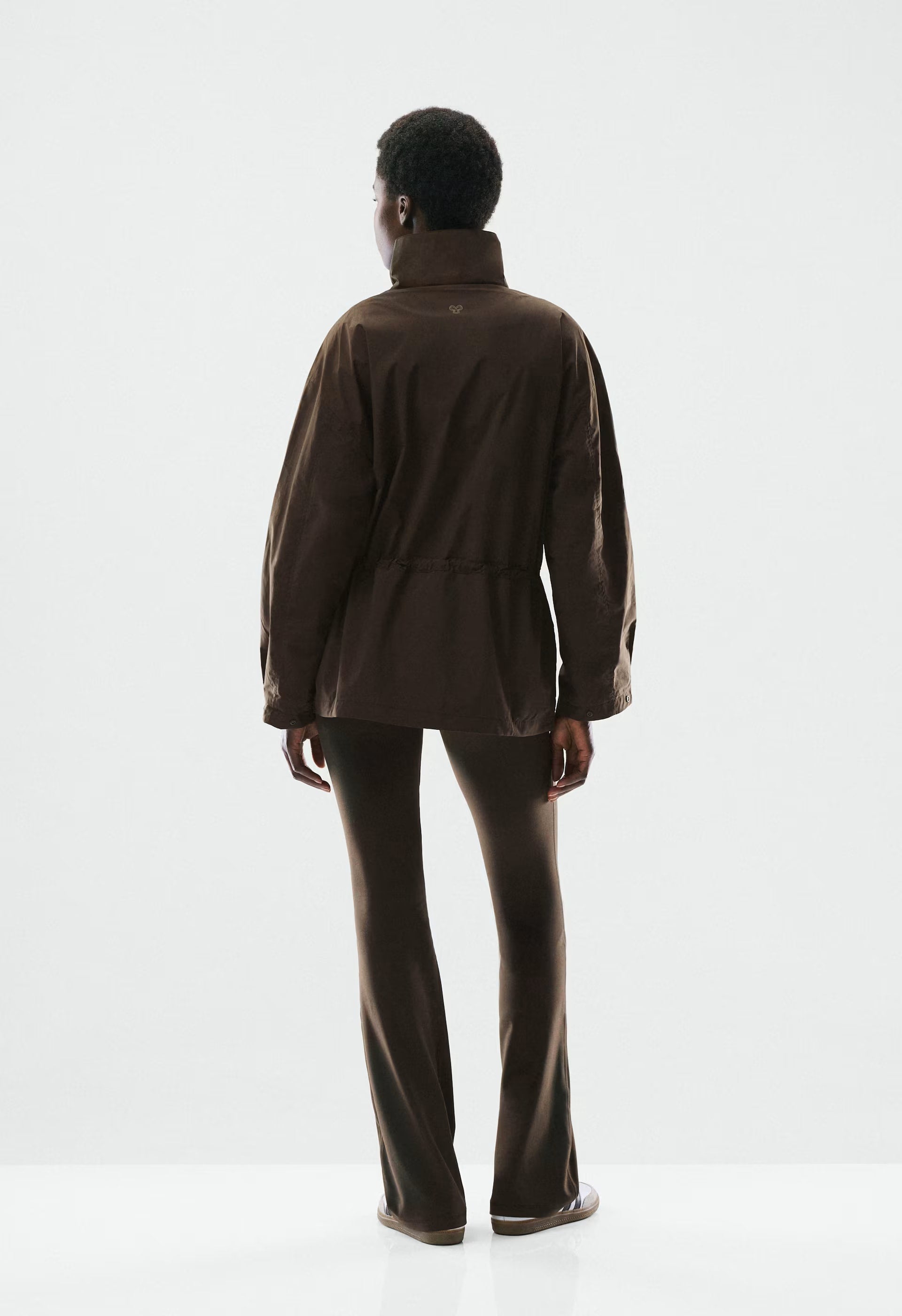 Synchronize Jacket - CACAO NIB BROWN