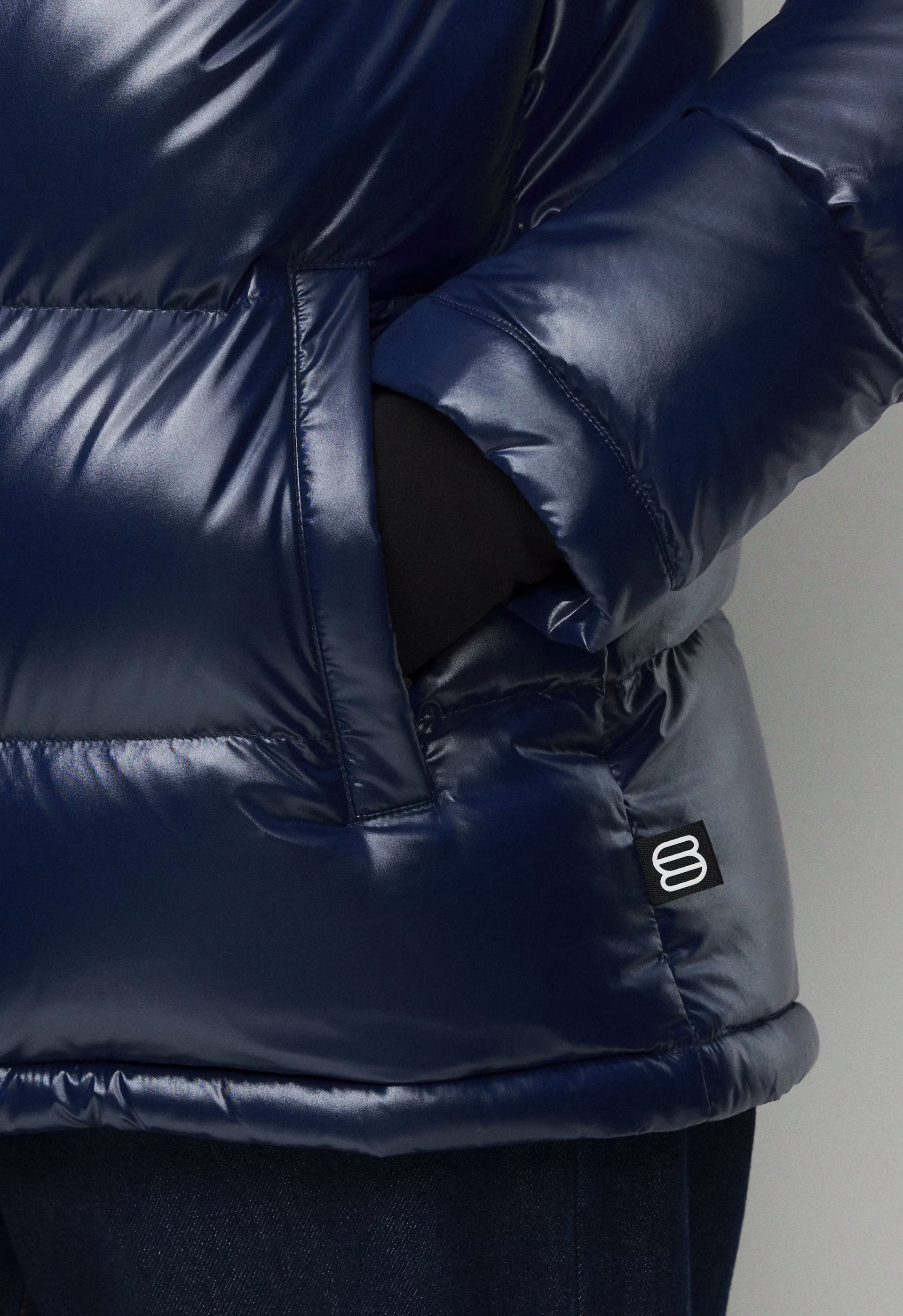 The Super Puff™ - Hi-Gloss - ADMIRAL NAVY