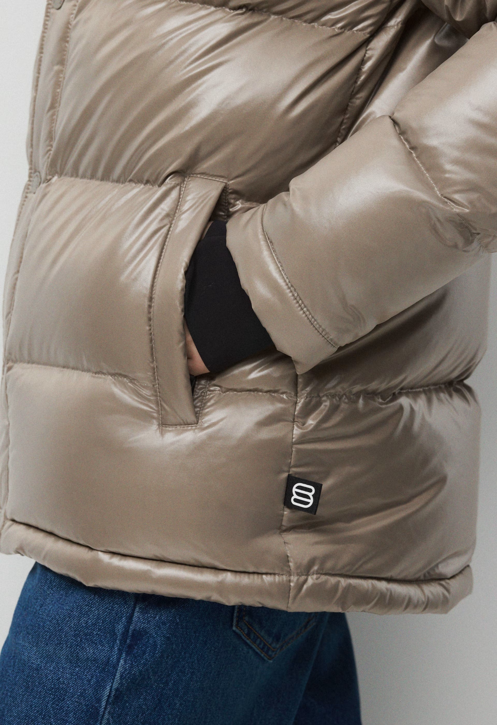 The Super Puff™ - Hi-Gloss - MODERN TAUPE