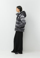 The Super Puff™ - Liquid Shine - ELEGANT CHARCOAL