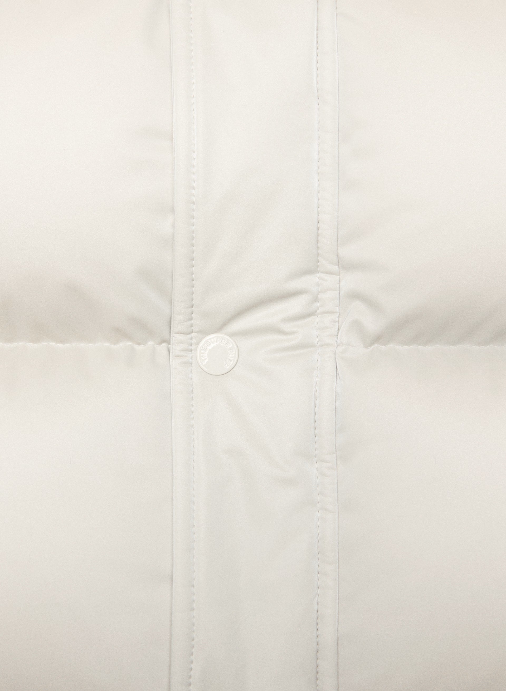 The Super Puff™ Shorty - Liquid Shine - MATTE PEARL