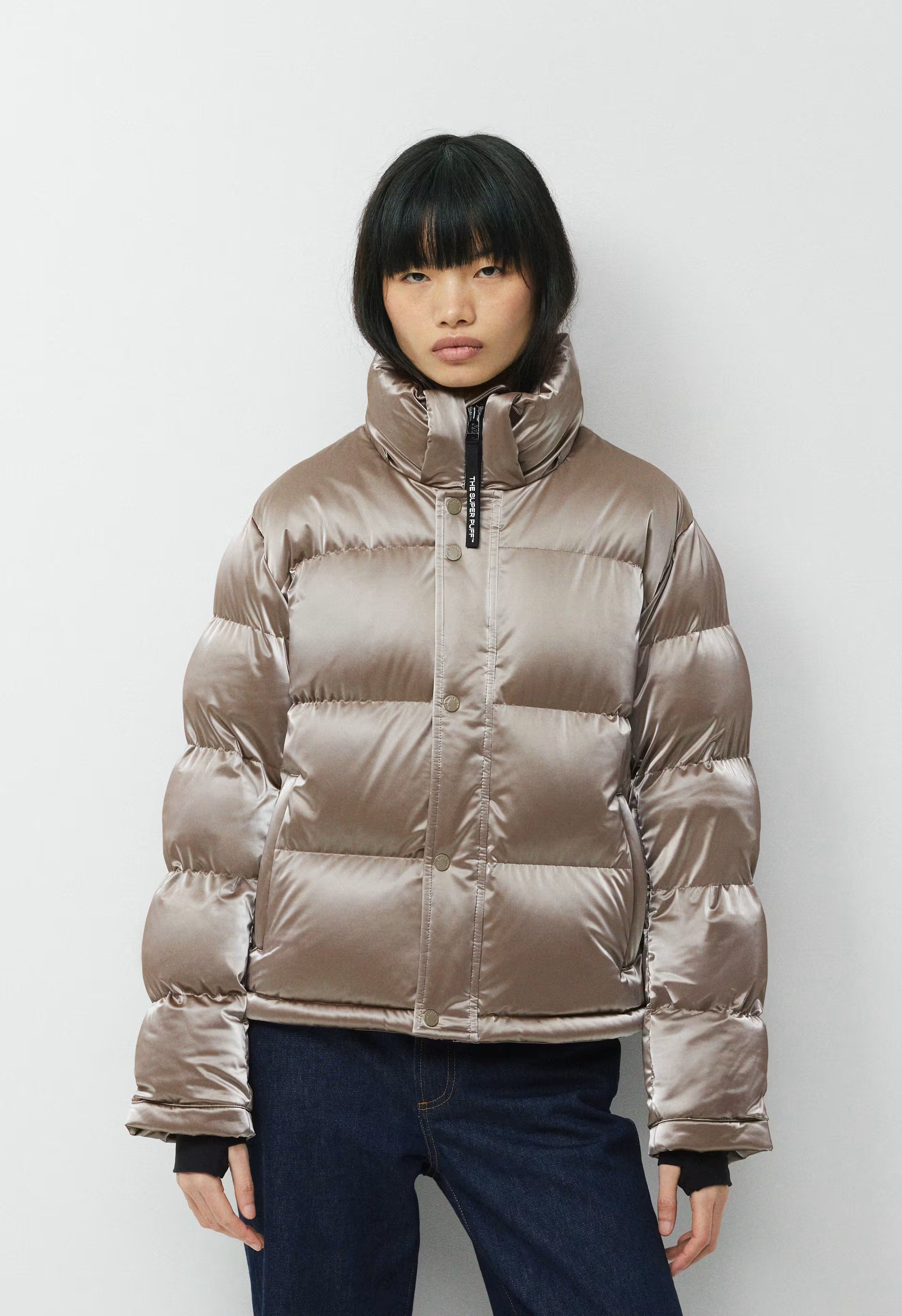 The Super Puff™ Shorty - Liquid Shine - MODERN TAUPE