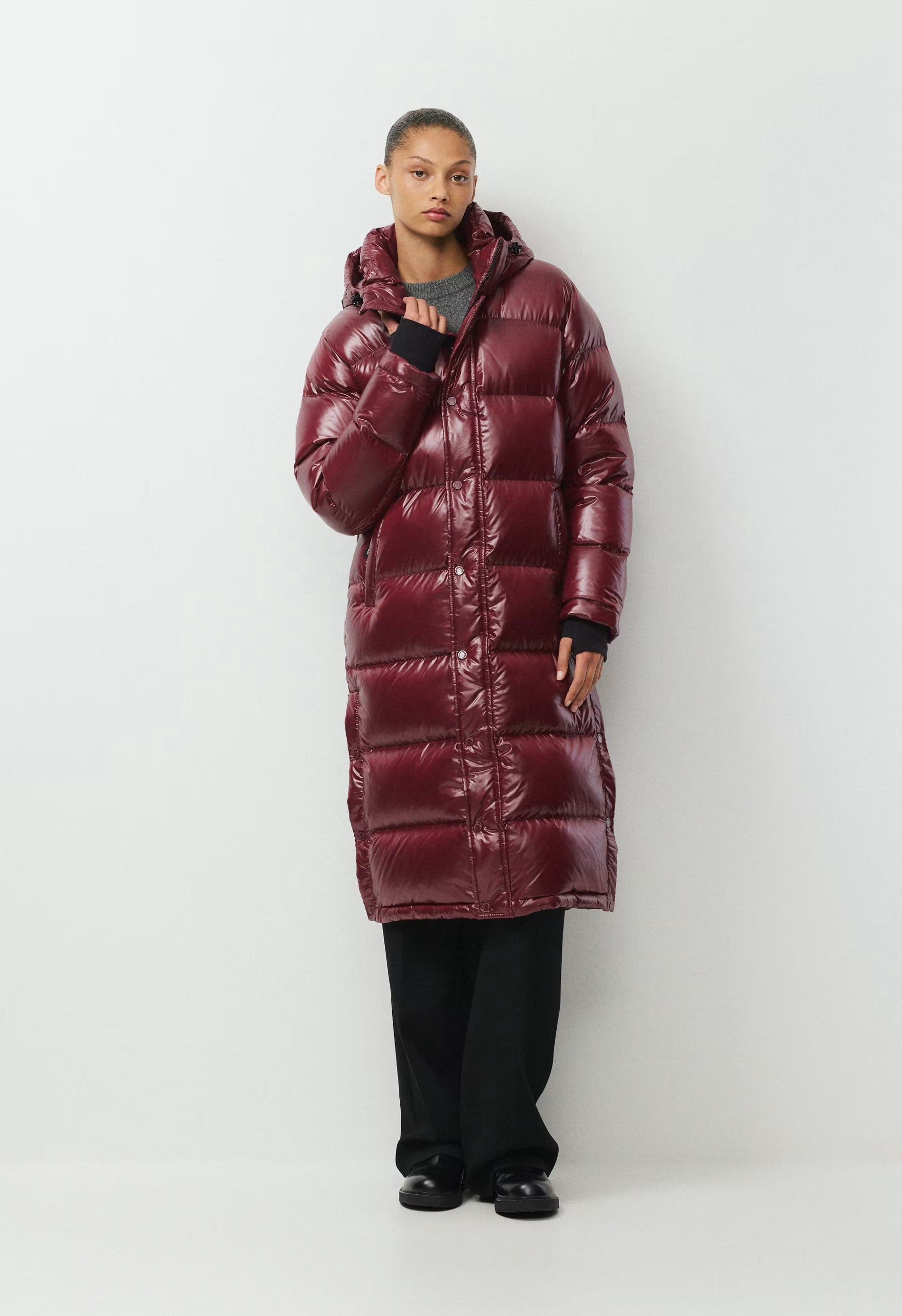 The Super Puff™ Long - Hi-Gloss - SUMAC BURGUNDY