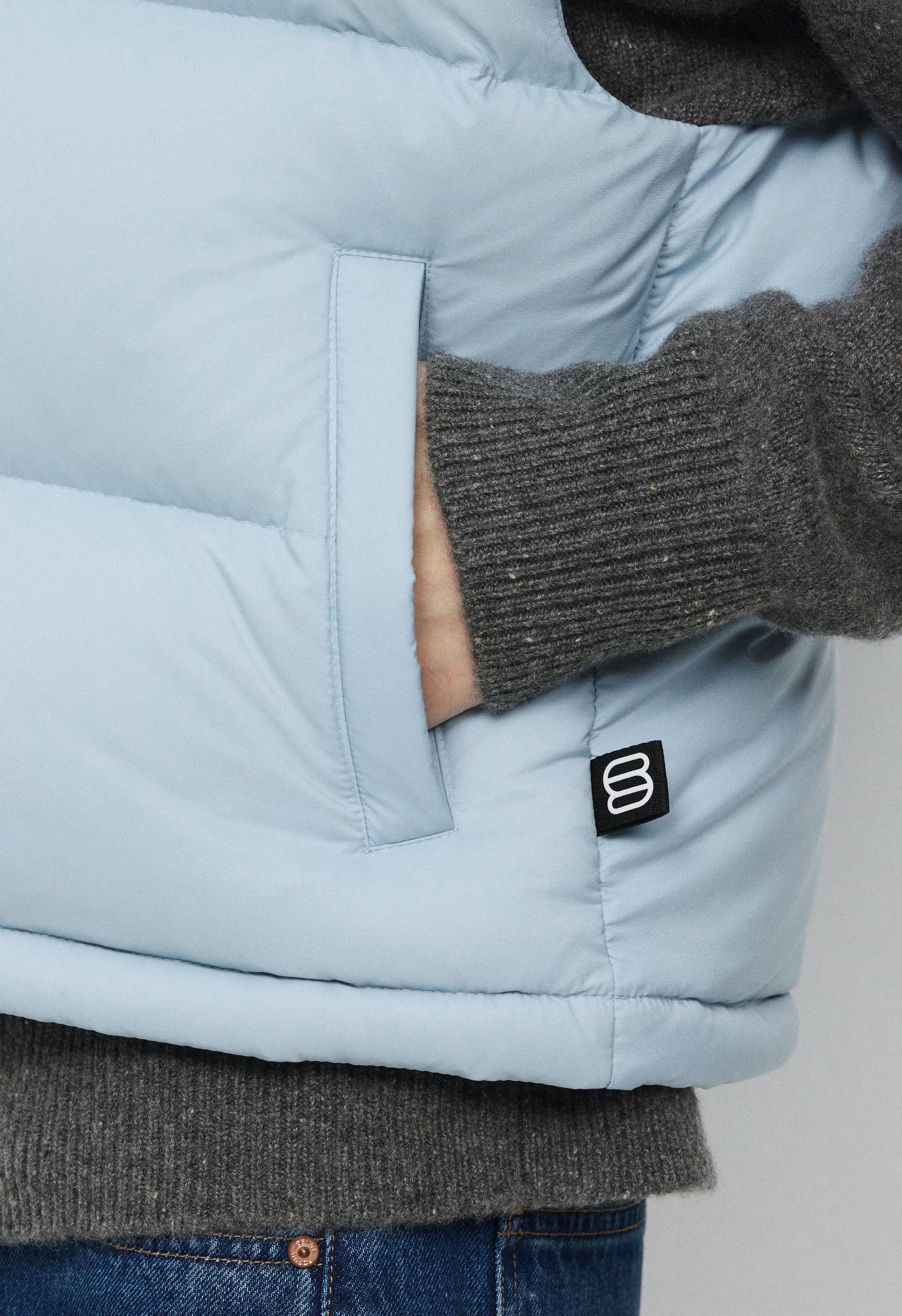The Super Puff™ Shorty Vest - cliMATTE™ - DEW BLUE