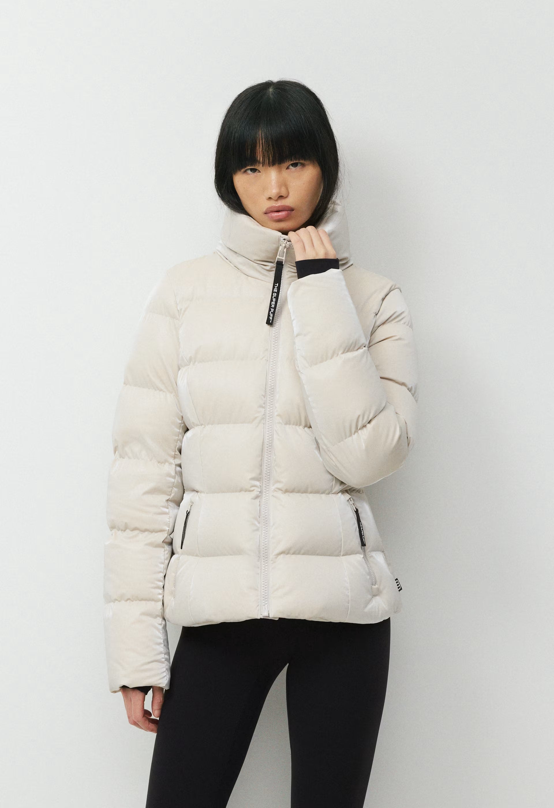 The SuperSnug Puff™ - Liquid Shine - MATTE PEARL