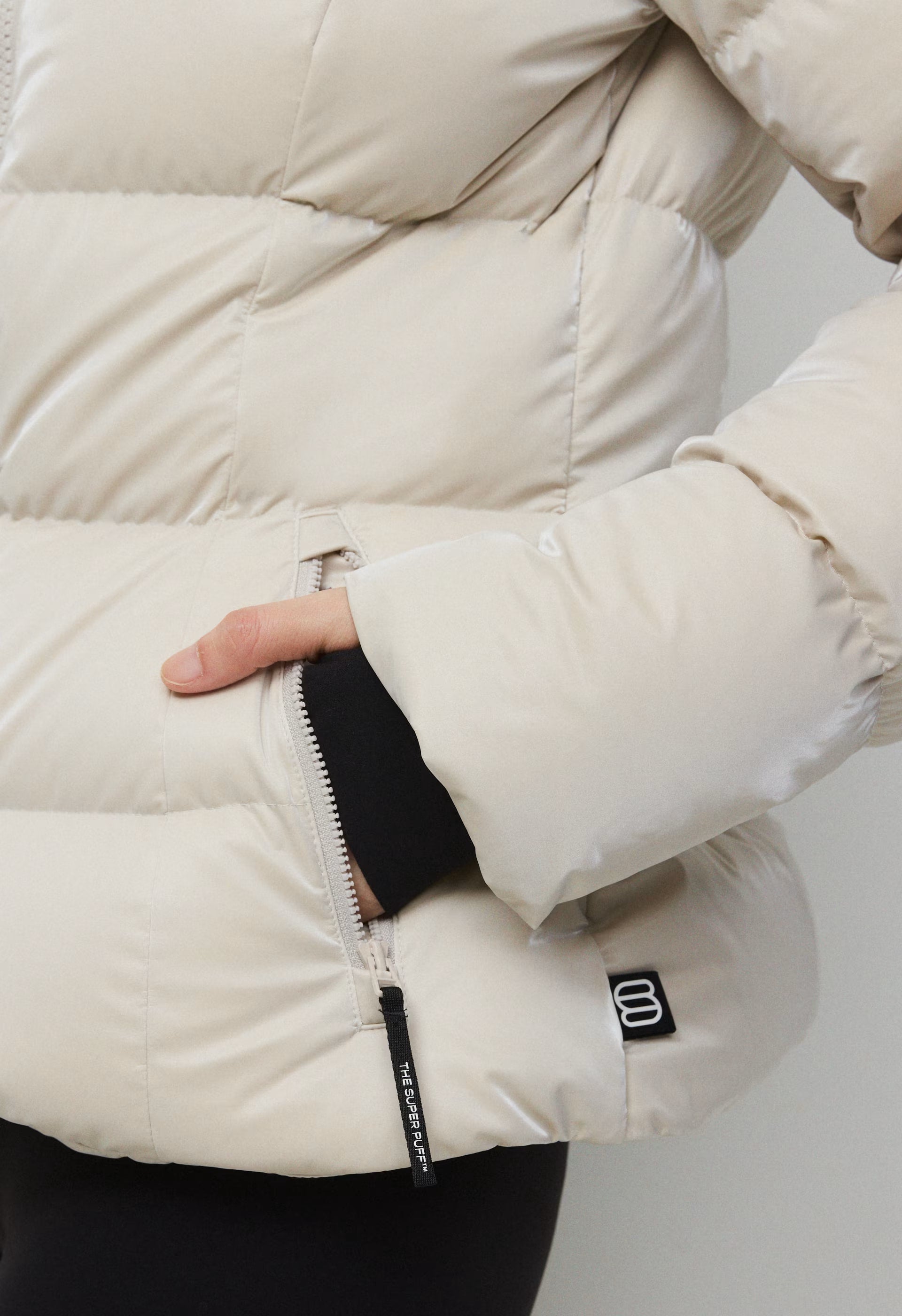 The SuperSnug Puff™ - Liquid Shine - MATTE PEARL
