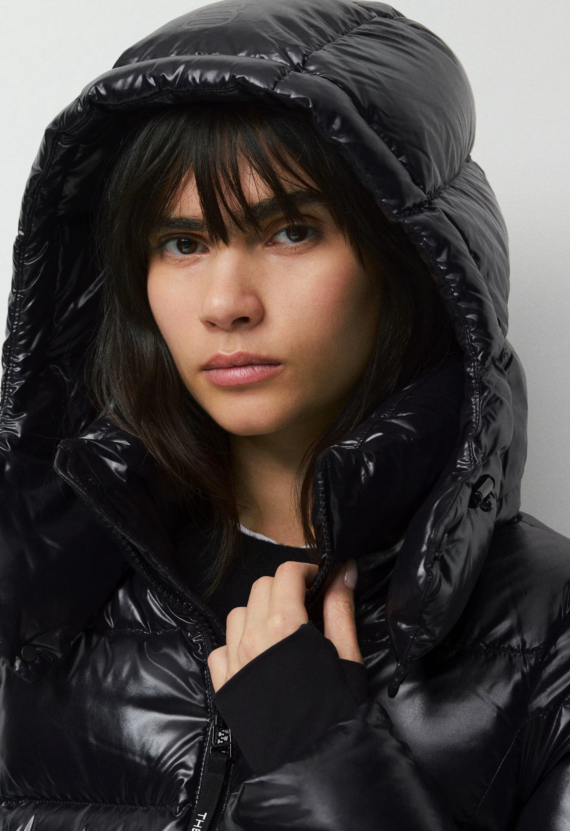 The SuperSnug Puff™ Mid - Hi-Gloss - BLACK