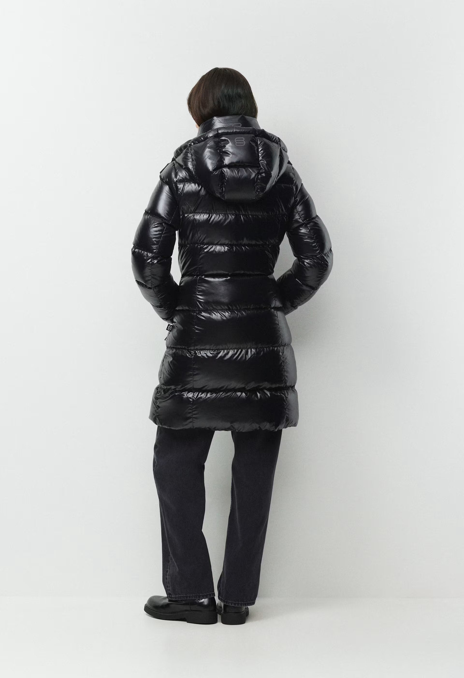 The SuperSnug Puff™ Mid - Hi-Gloss - BLACK
