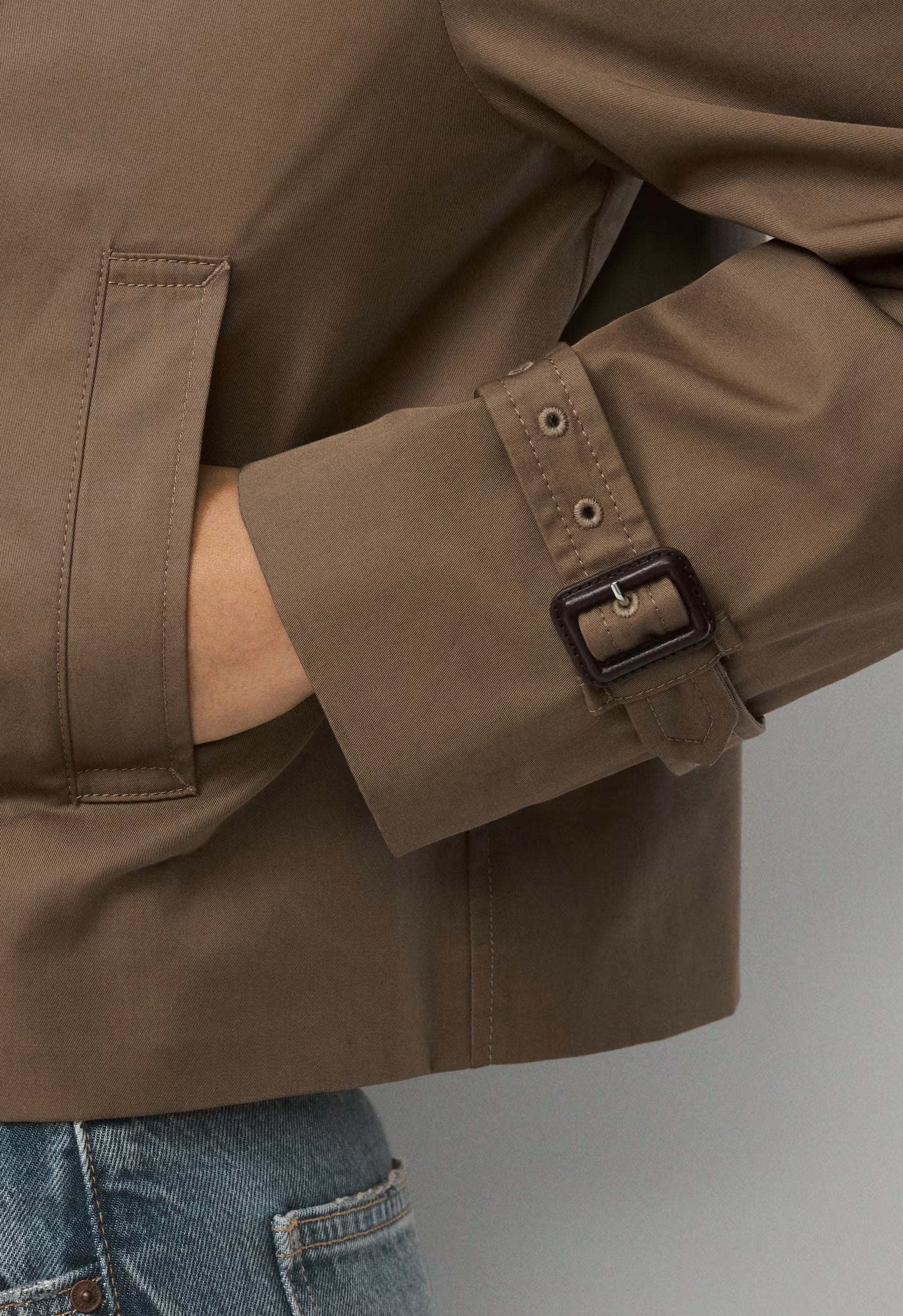 The Esquire Short Trench Coat - City Twill - FOLIO TAUPE