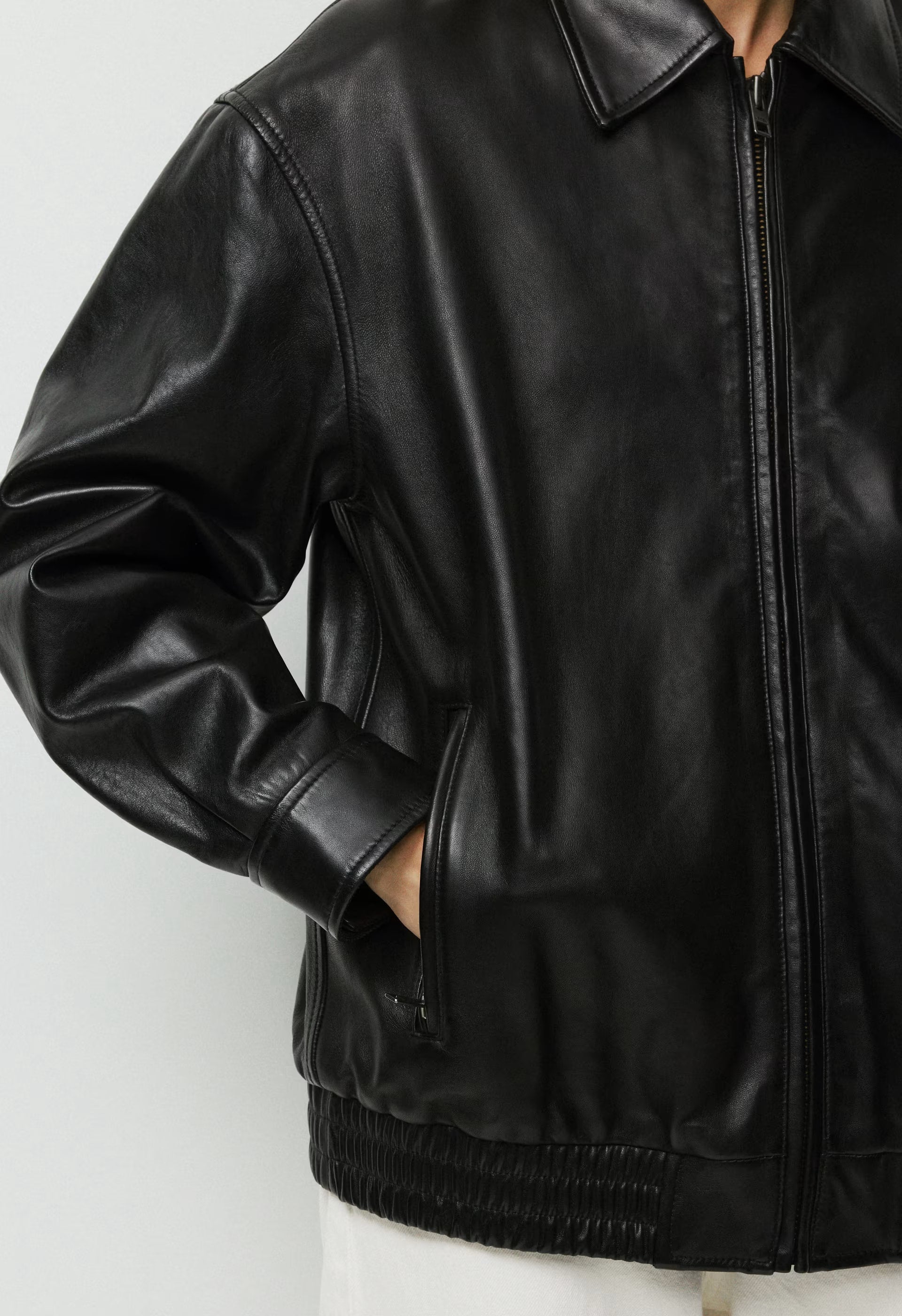 Jones Bomber - Leather - BLACK