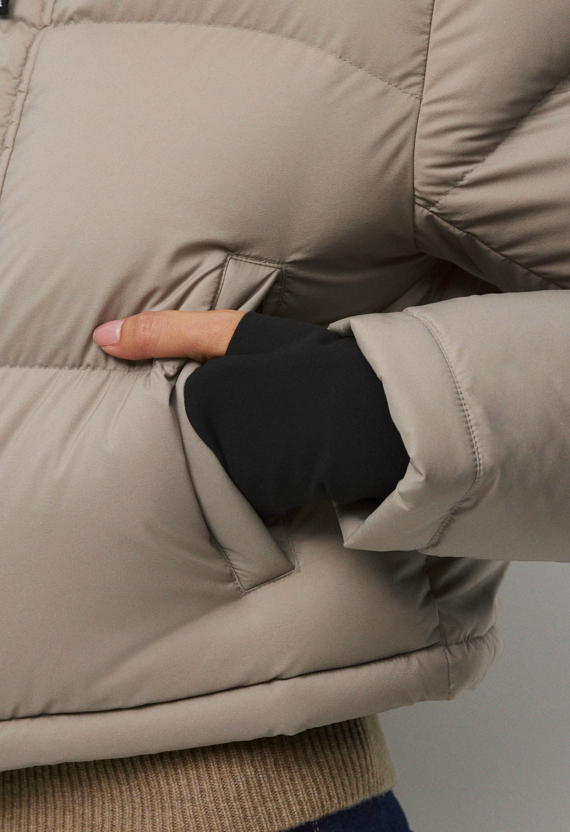 The SuperPuff™ XtraShorty - cliMATTE™ - BLACK