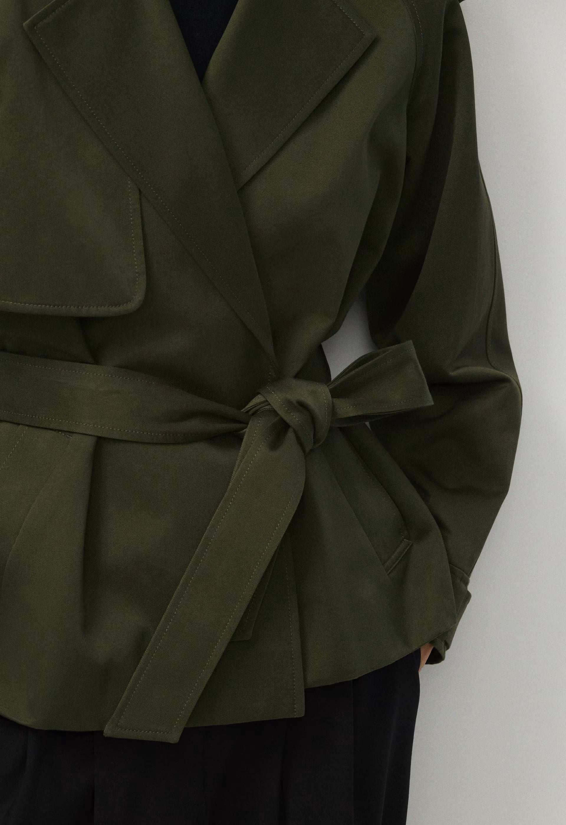 The Davis Short Trench Coat - Rich Twill - DARK OLIVE