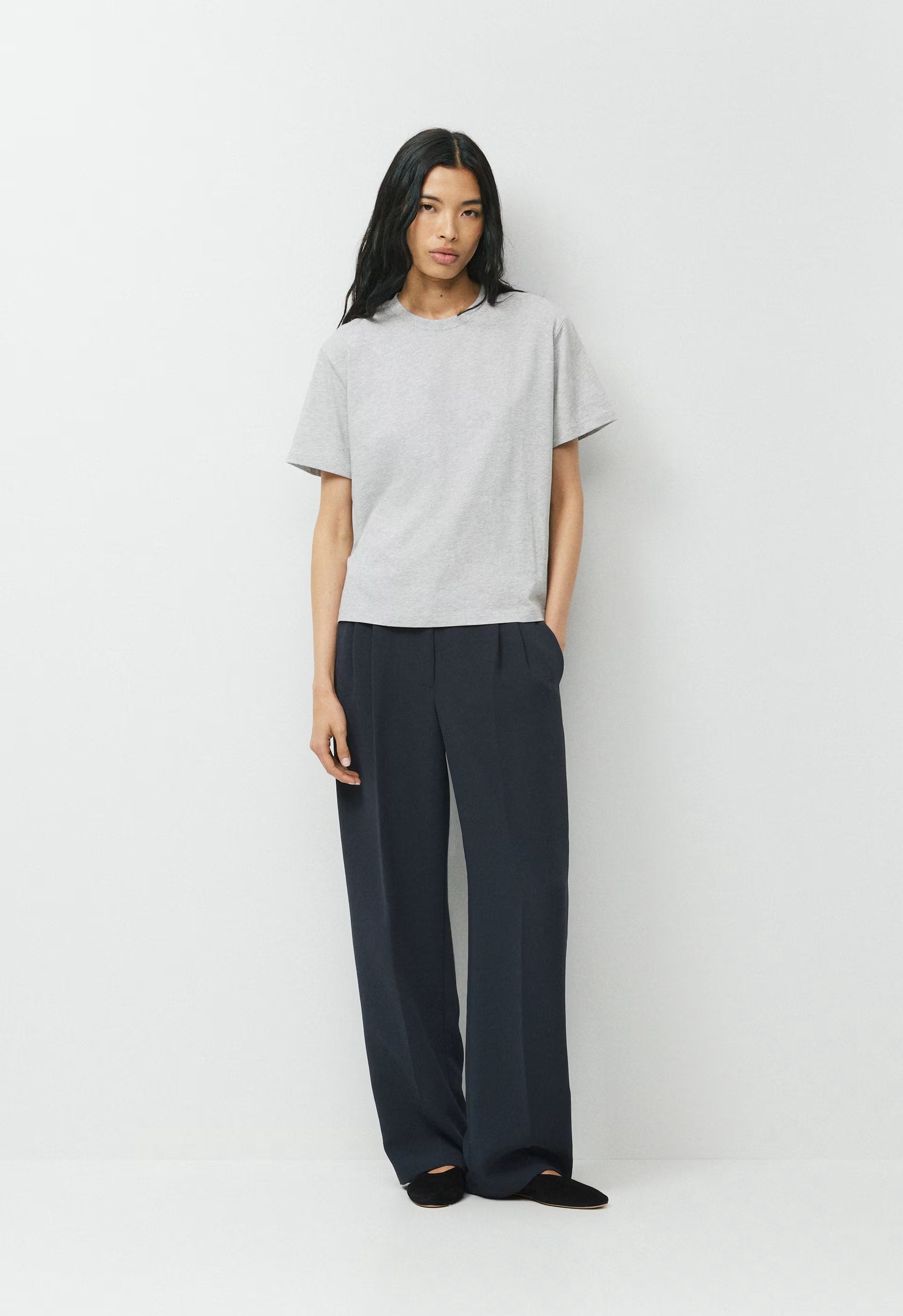 The Effortless Pant™ Lo-Rise - Crepette™ - METROPOLIS BEIGE