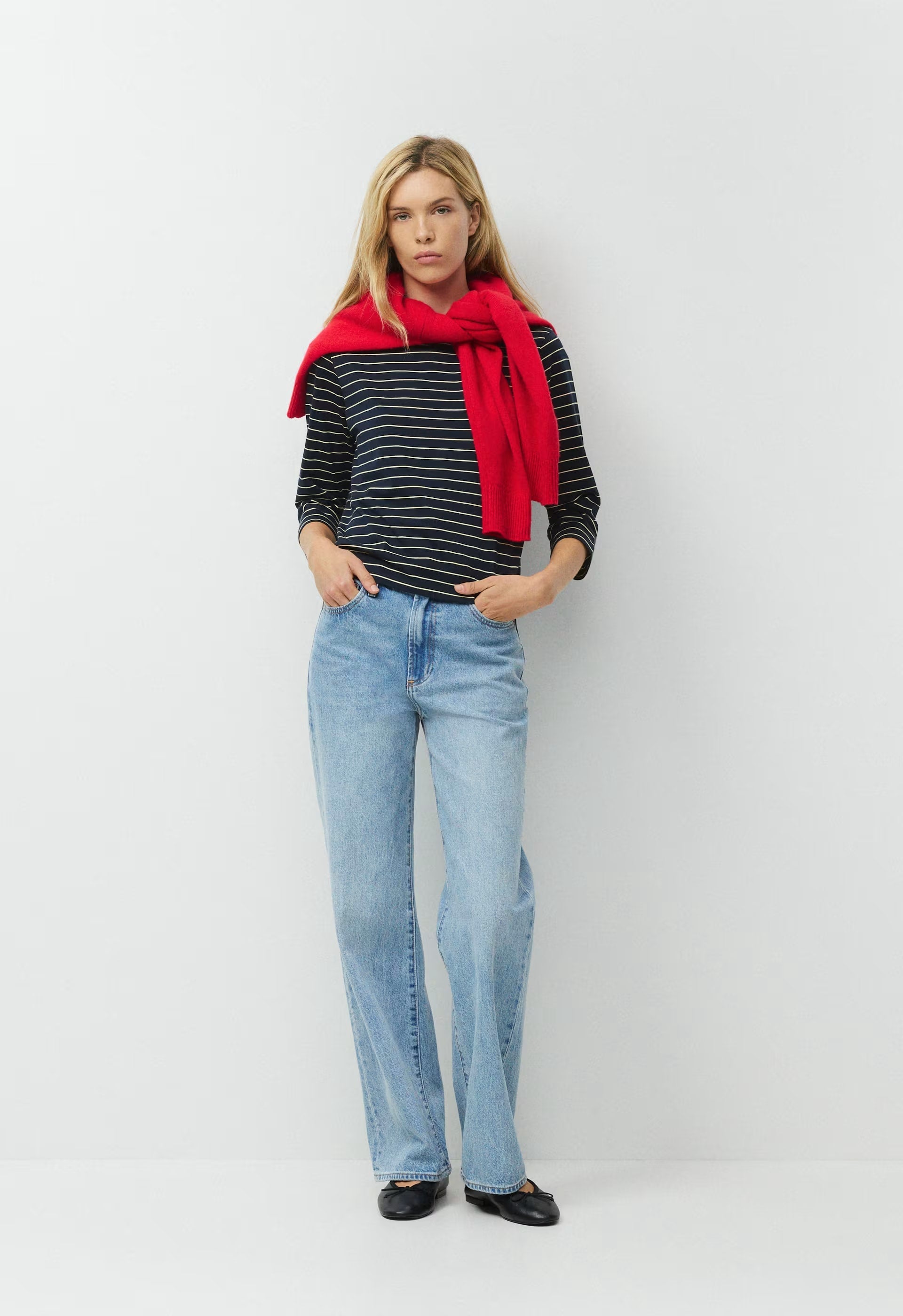 Denim Forum The Farrah Hi-Rise Wide Jean - VNTGE MD DARK BLUE