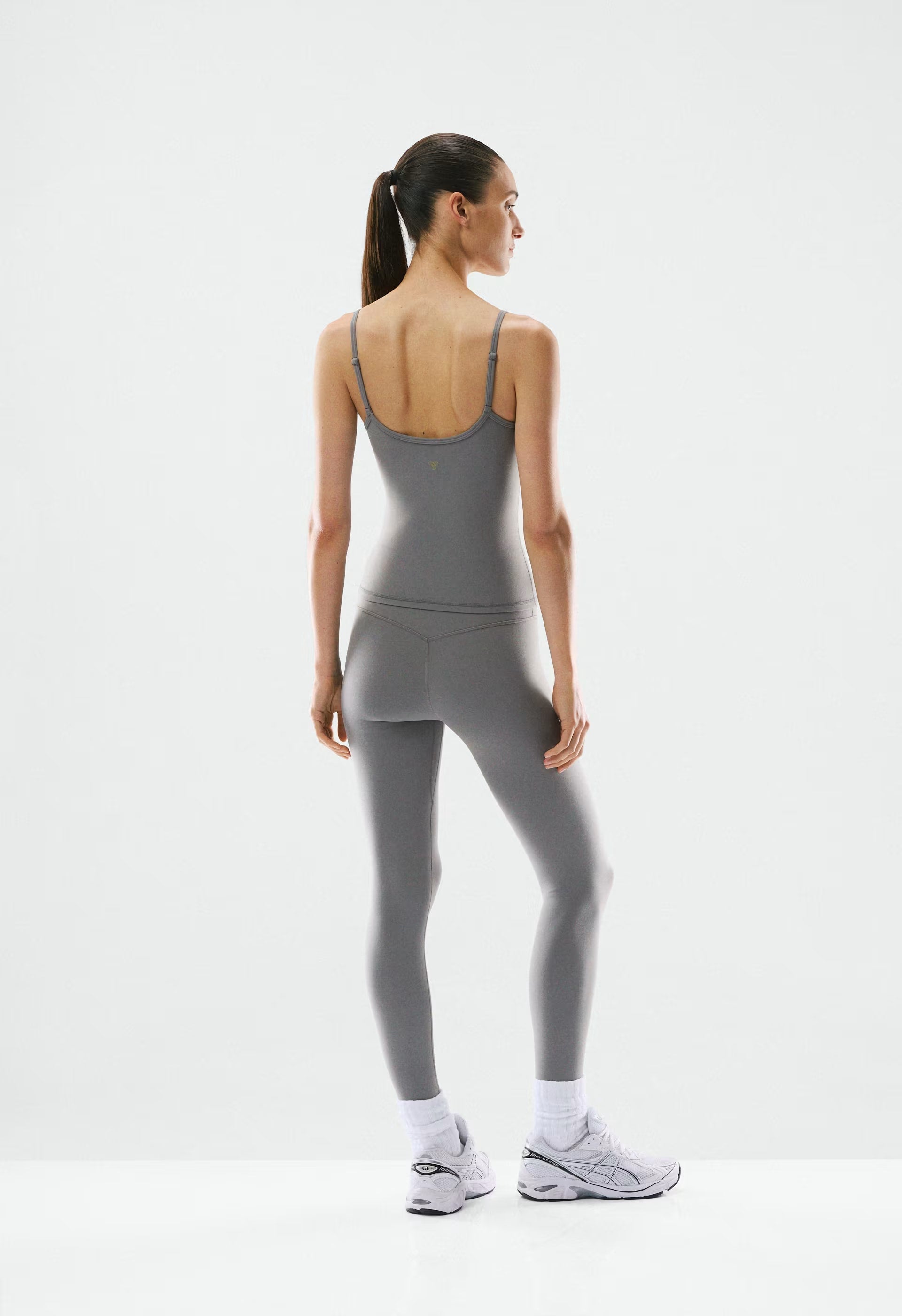 BUTTER Cheeky Hi-Rise 26 Legging - DARK GREY