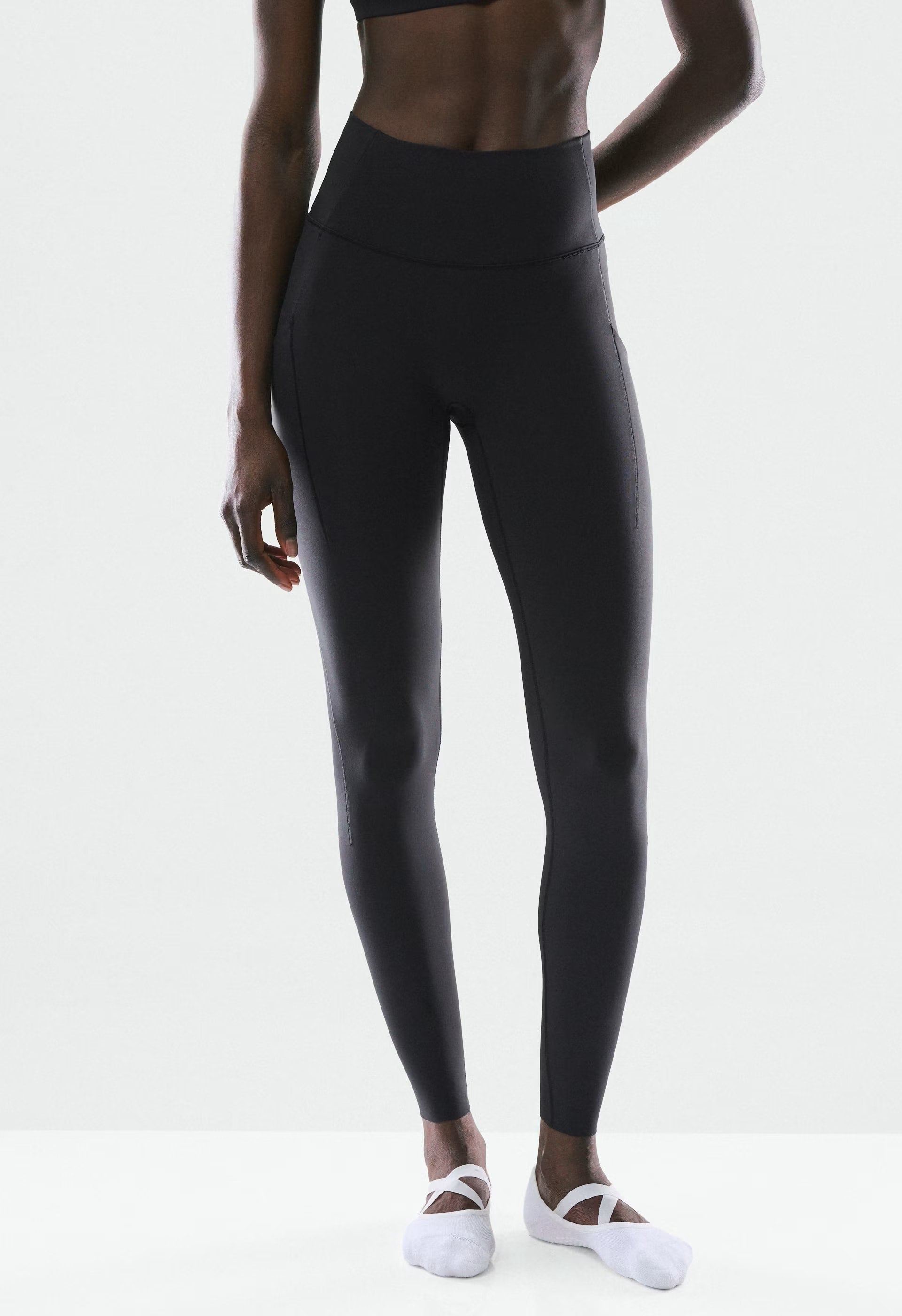 PowerBUTTER™ Ion Infinite Hi-Rise 26 Legging - BLACK