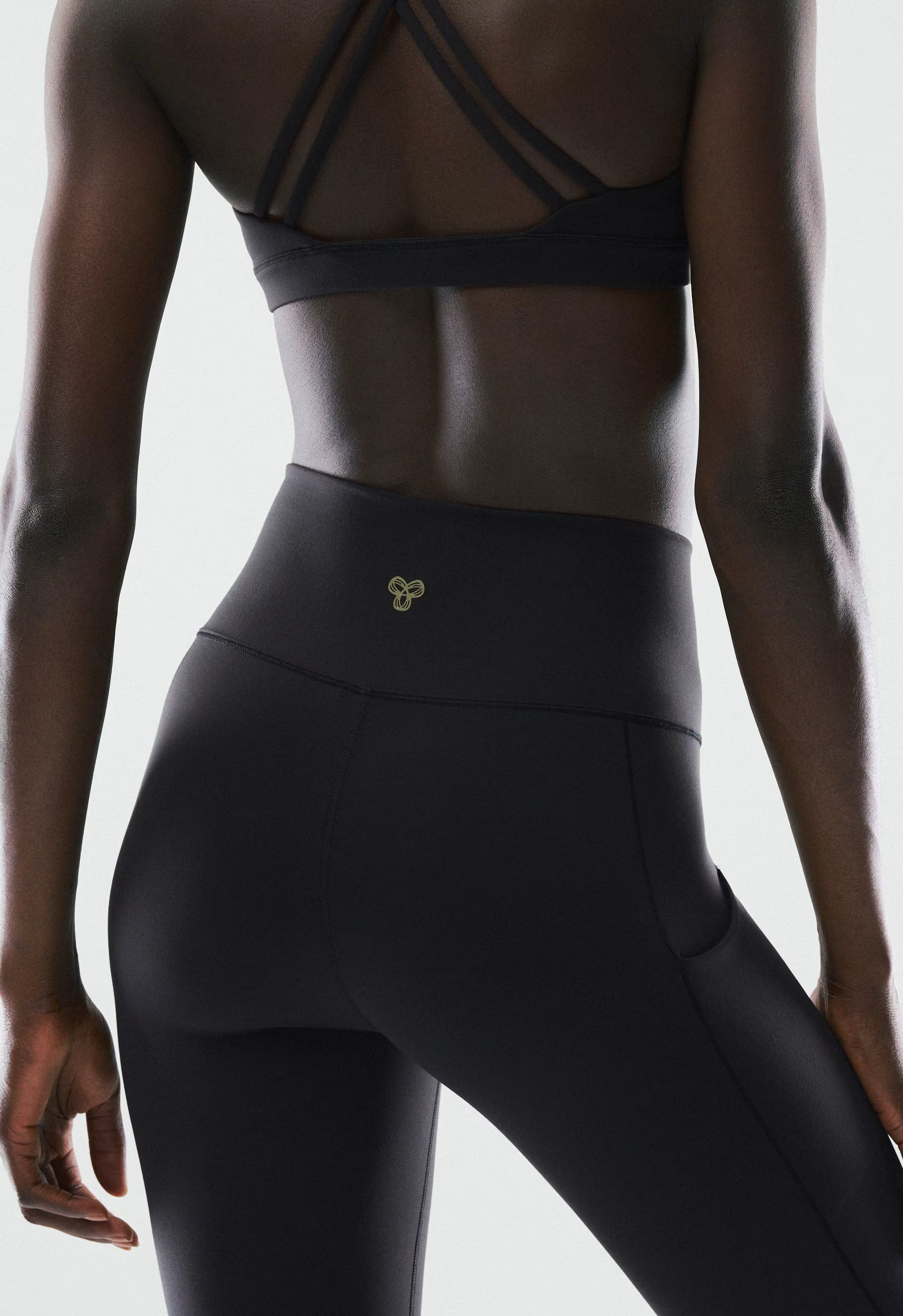 PowerBUTTER™ Ion Infinite Hi-Rise 26 Legging - BLACK
