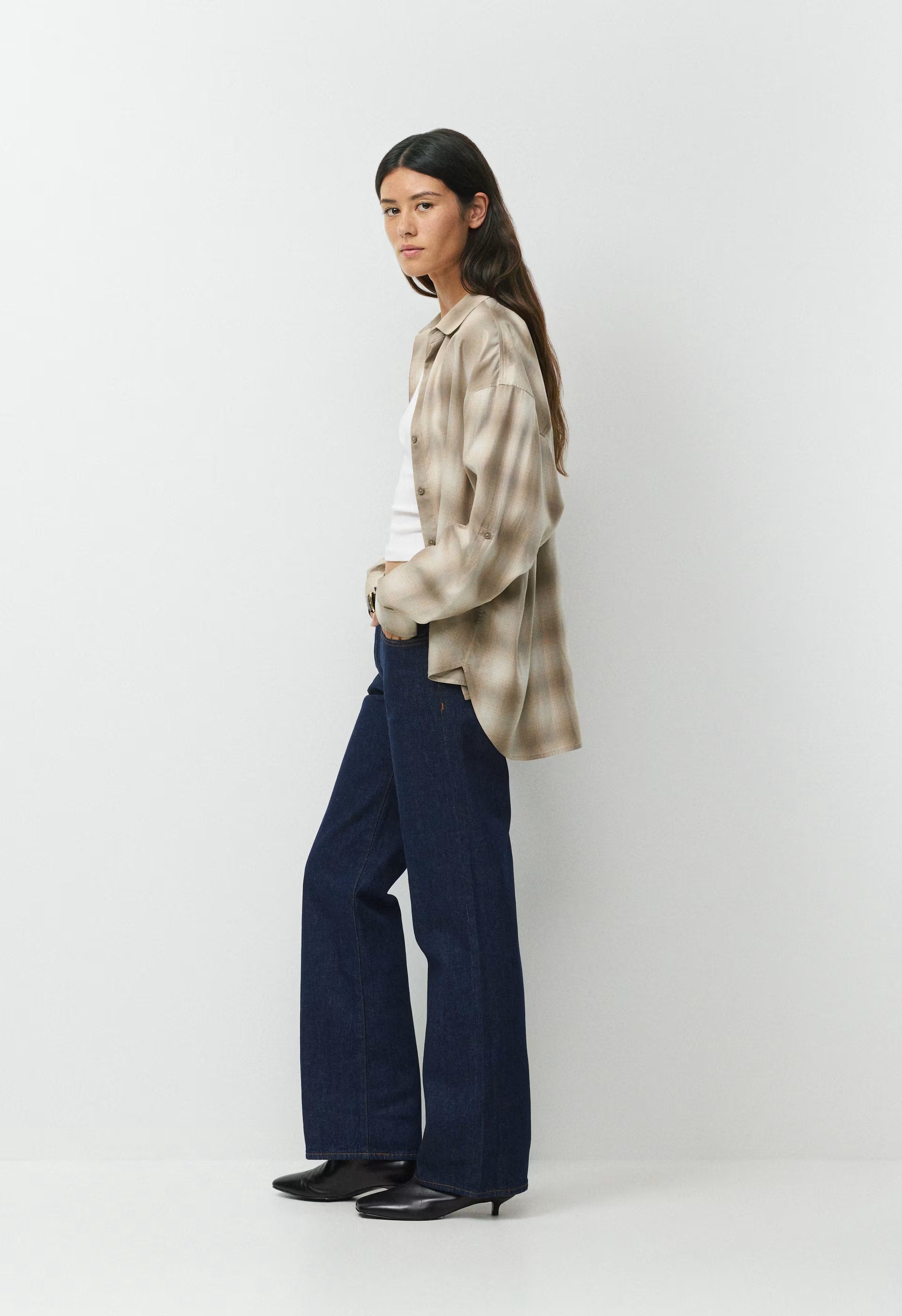 Denim Forum The Farrah Lo-Rise Wide Jean - 7 YRS BLEU TABOO