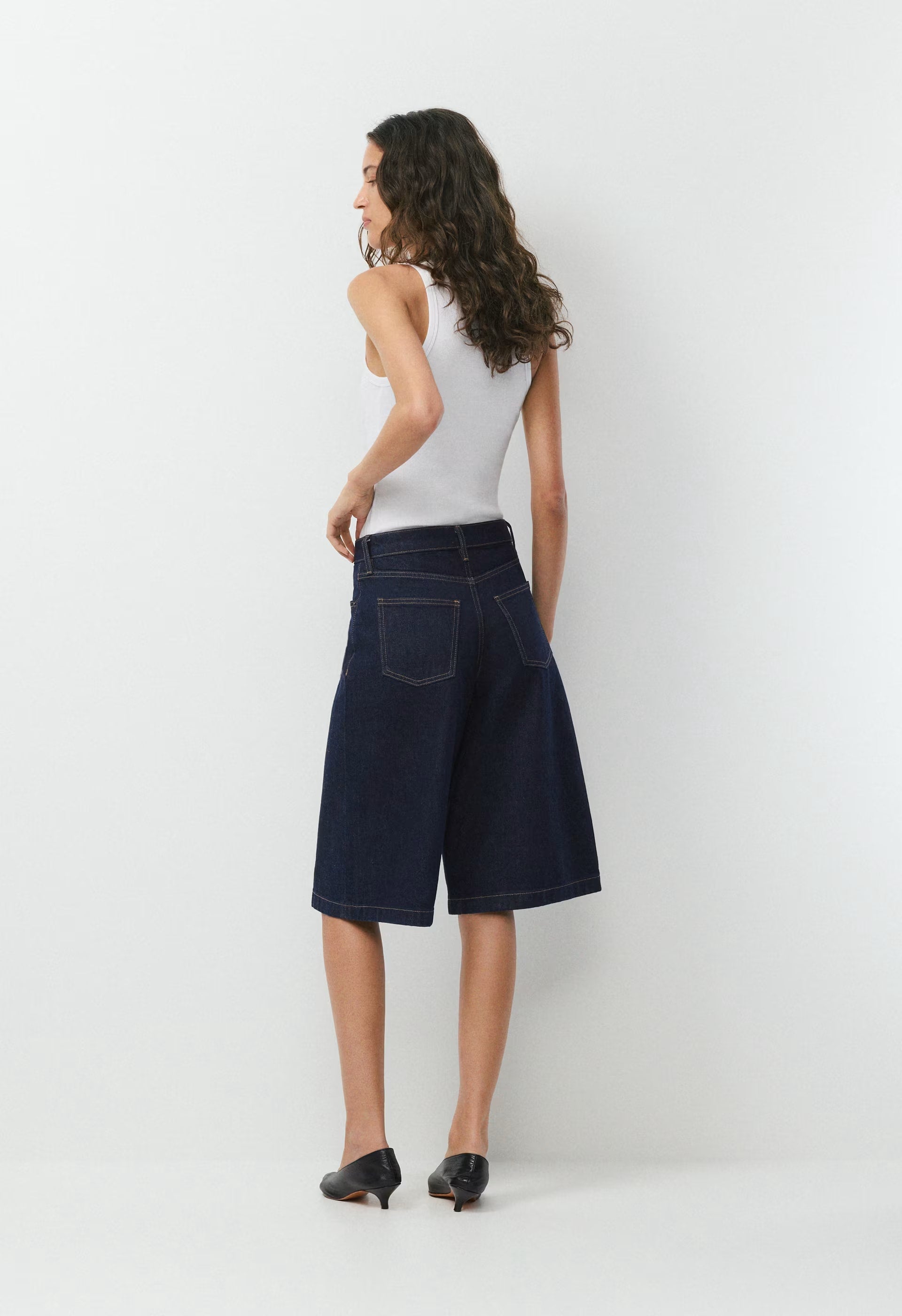 Publicity Below-Knee Denim Short - NO-STRESS DARK BLUE