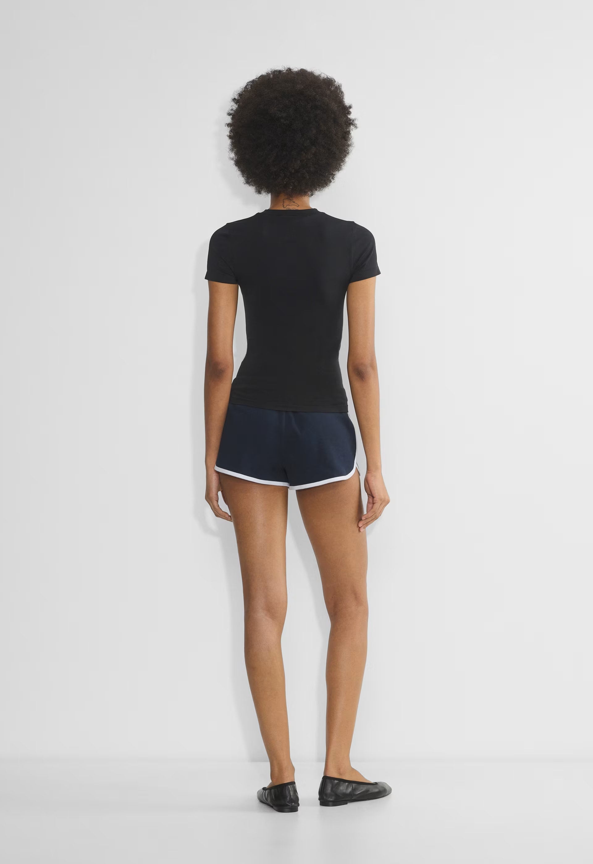 Smooth Seamless Willow T-Shirt - BLACK