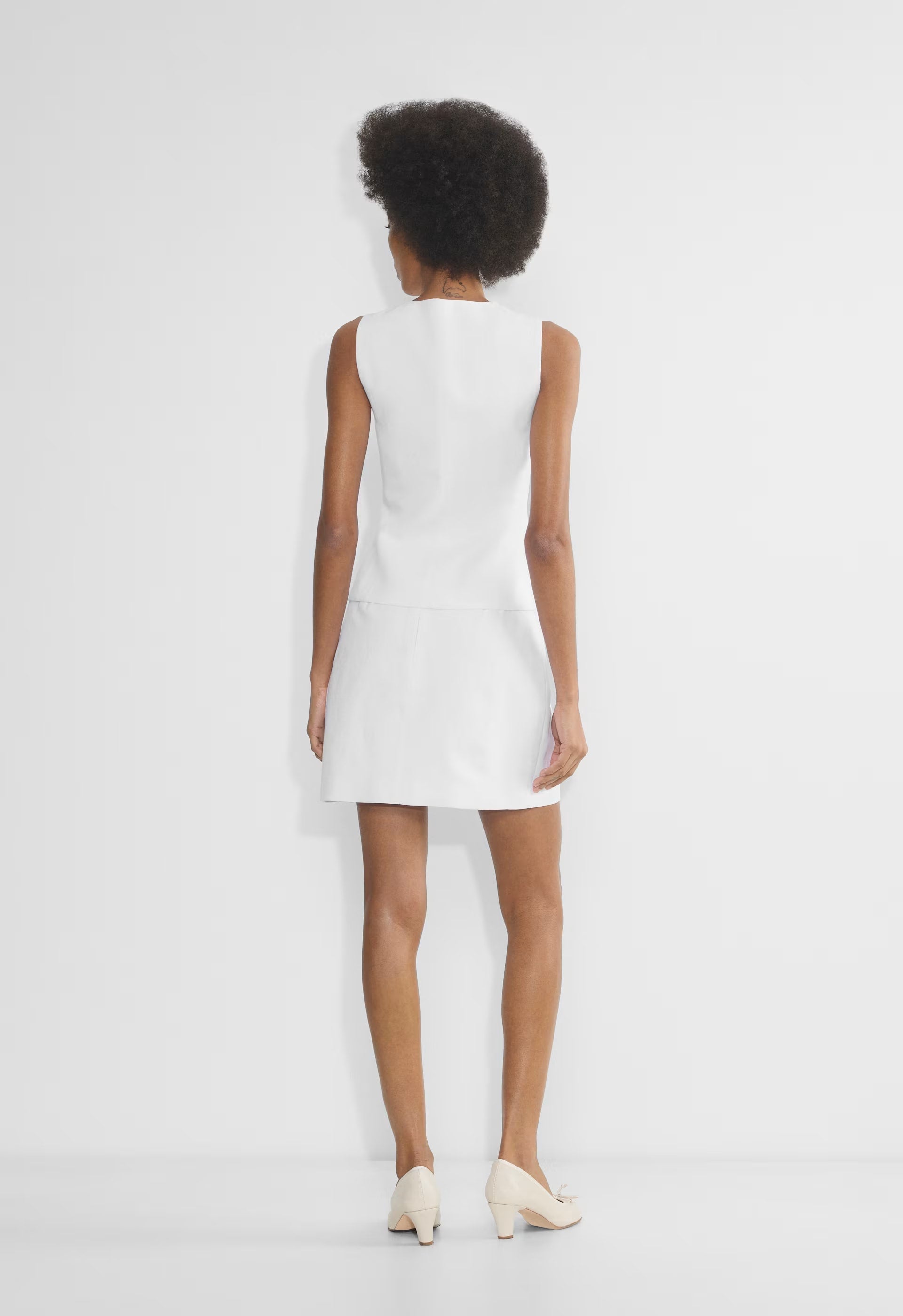 CruiseLinen™ Regal Vest - WHITE