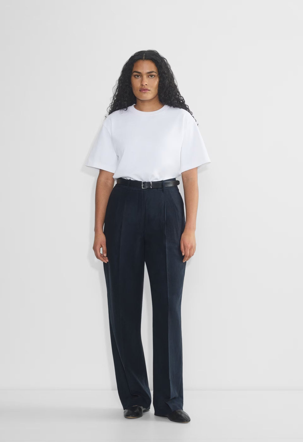 The Effortless Pant™ Curve-Fit - CruiseLinen™ - DARK NIGHT NAVY