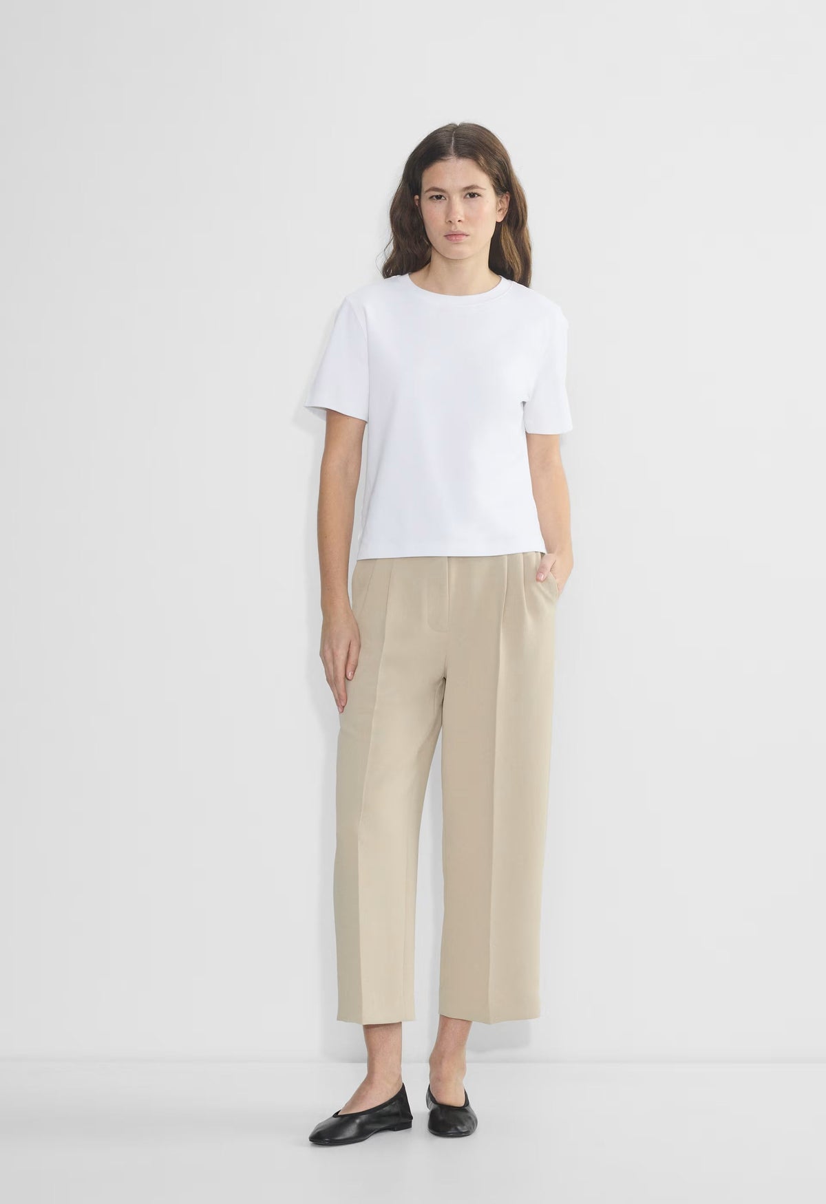 The Effortless Pant™ Cropped - Crepette™ - MARCONA BEIGE